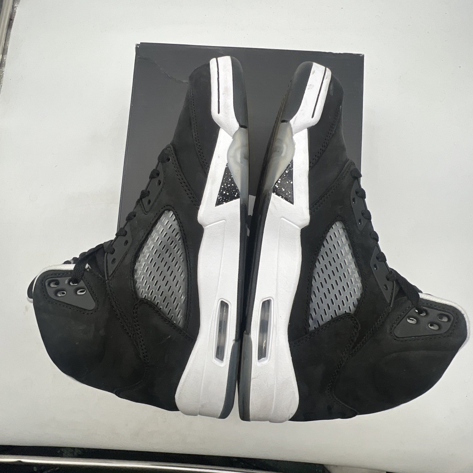 Size 10 - Air Jordan 5 Retro Mid Oreo (CT4838-011)