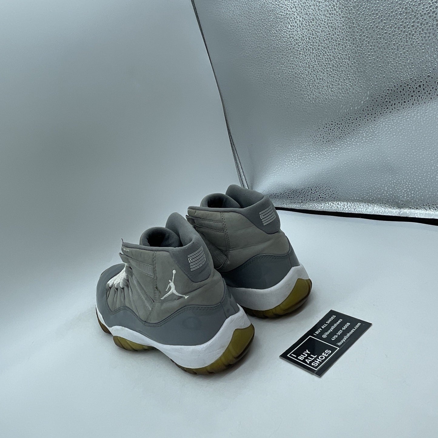 Size 8.5 - Air Jordan 11 Retro 2010 Cool Grey (378037-001)