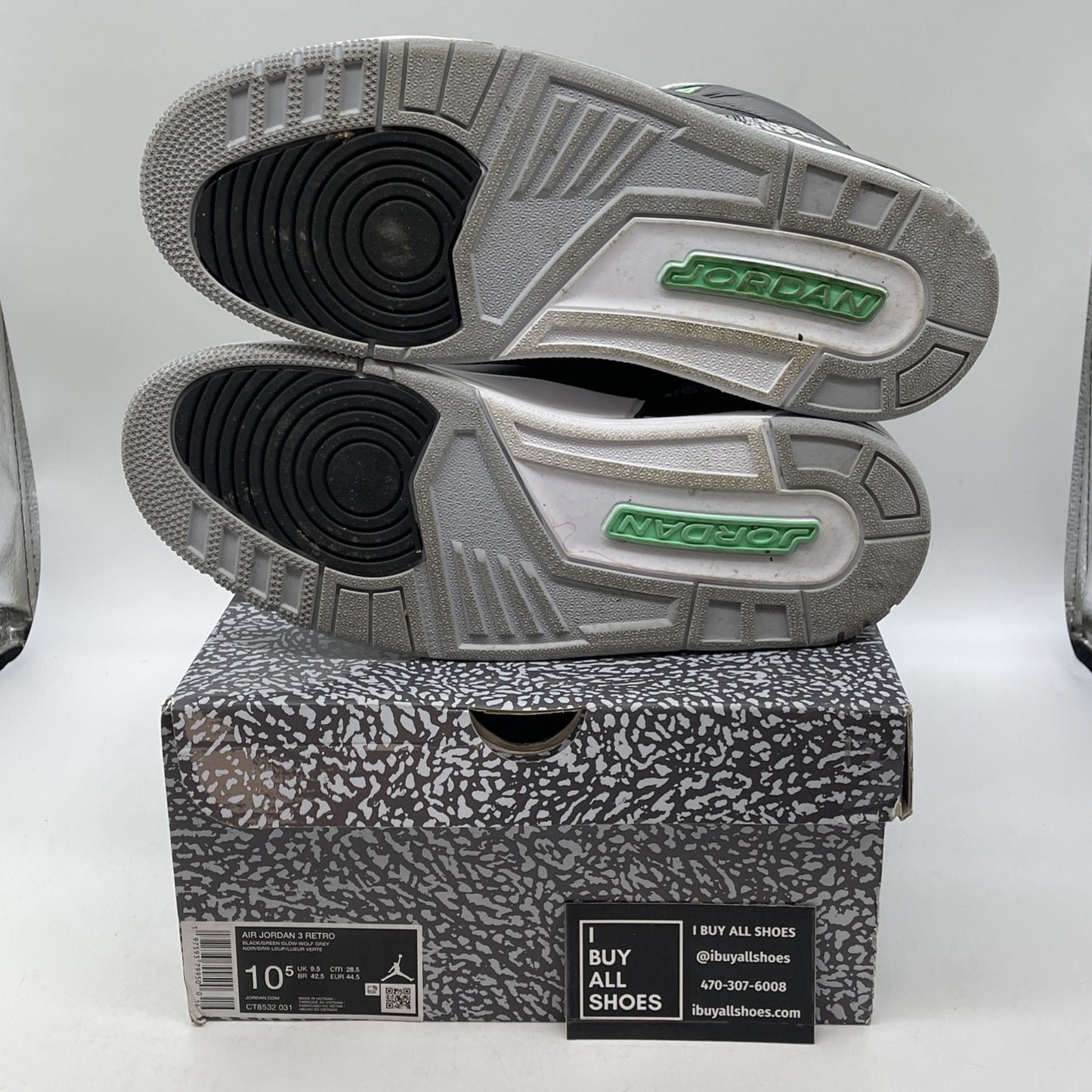 Size 10.5 - Air Jordan 3 Retro Green Glow Black Suede Leather (CT8532-031)