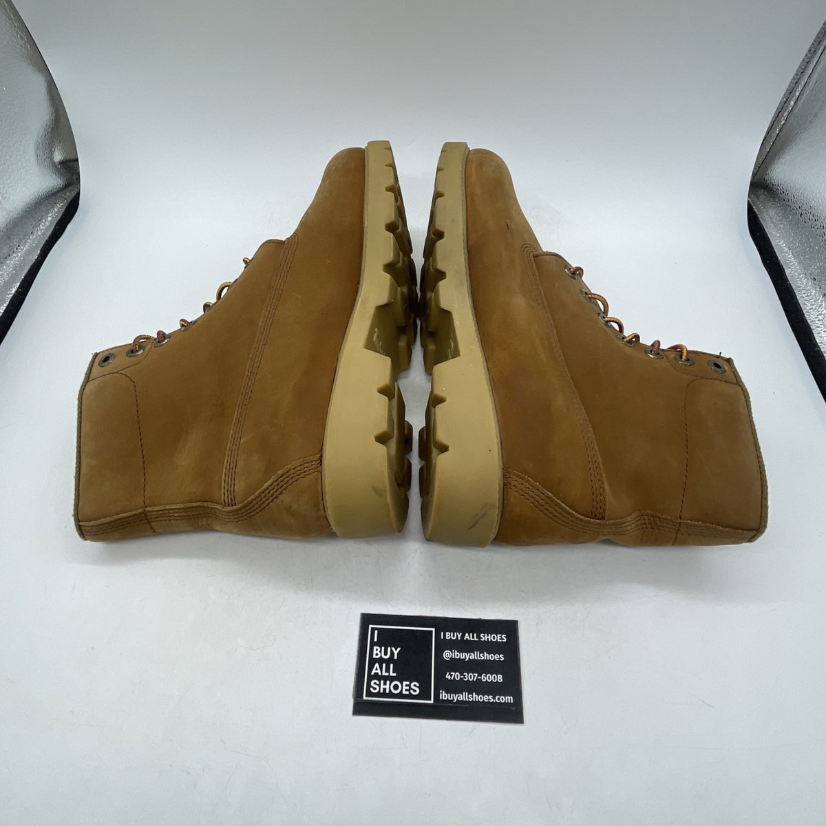 Size 8.5 - Timberland boots 25cm camel suede 10066