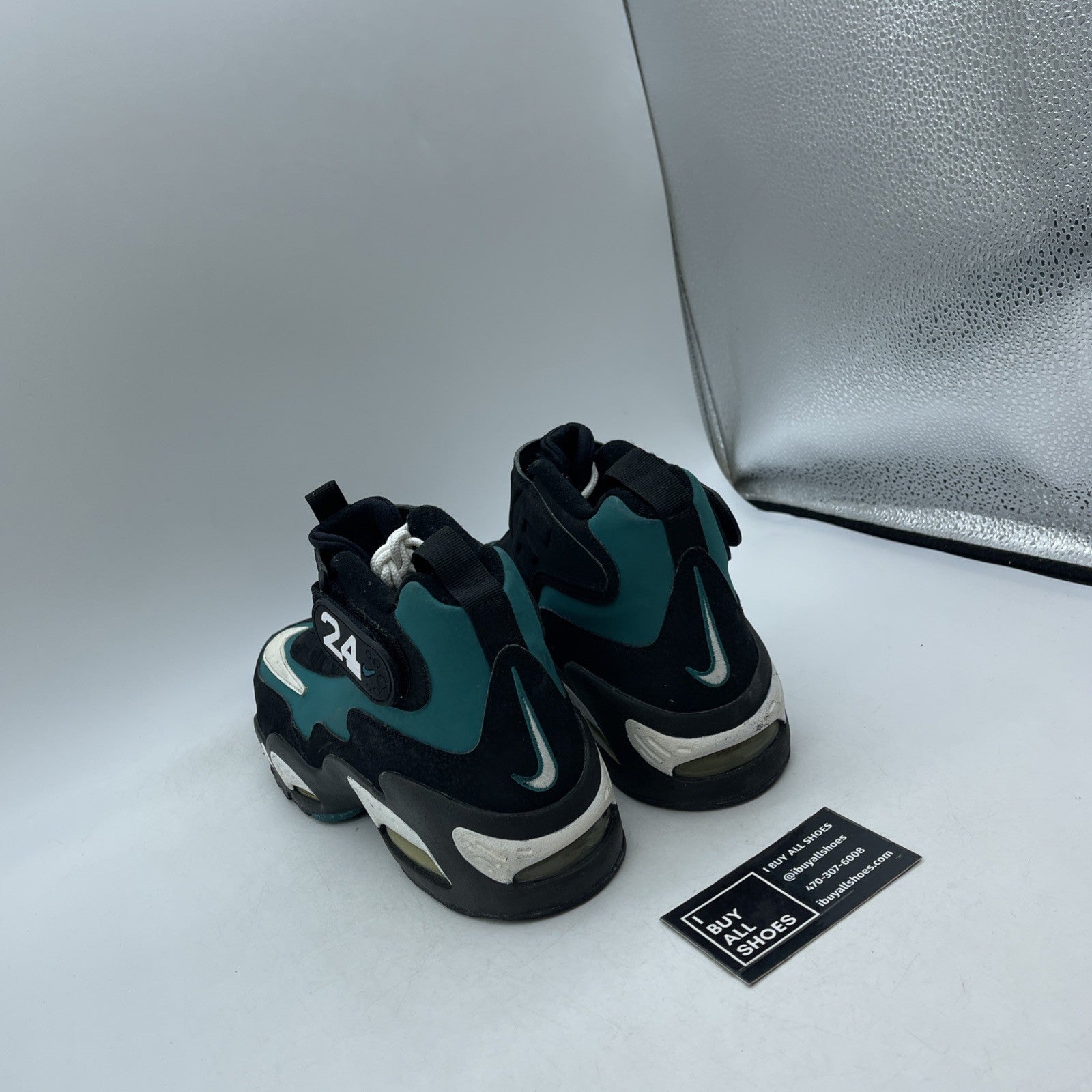 Size 7.5 - Nike Air Griffey Max 1 2011 Black Freshwater (354912-005)