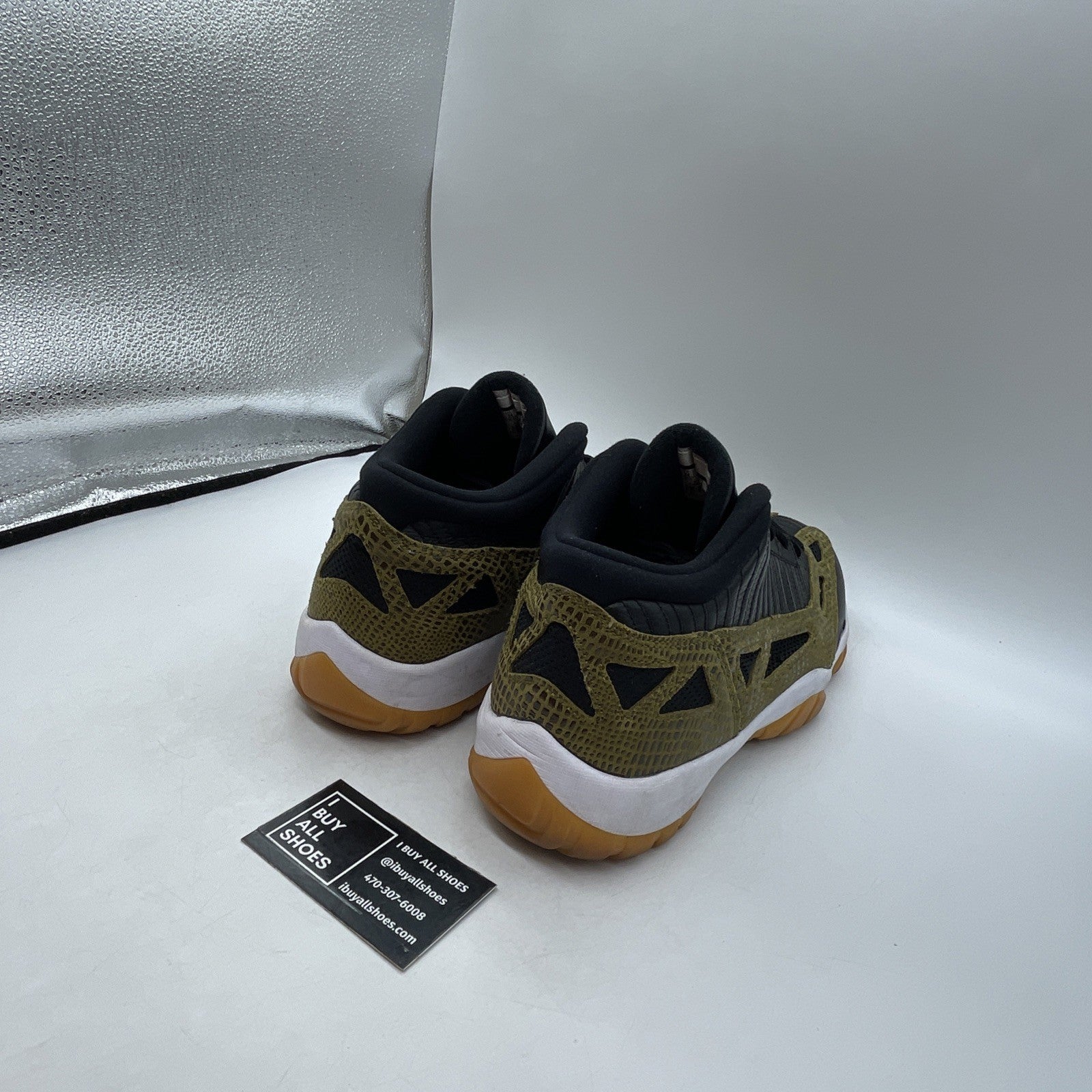 Size 14 - Air Jordan 11 IE Low Croc (306008-013)
