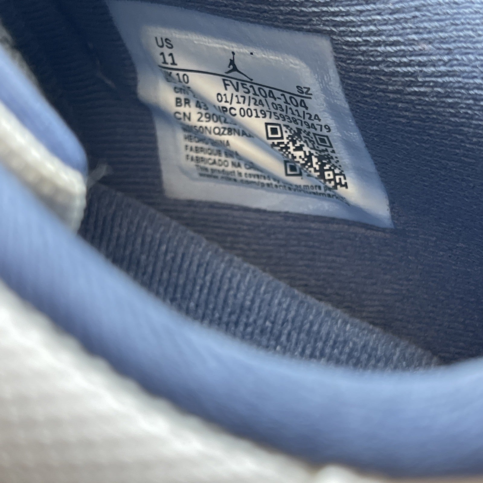 Size 11 - Air Jordan 11 Retro Low Diffused Blue (FV5104-104)
