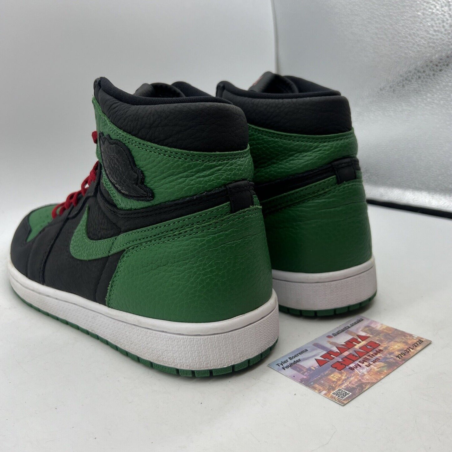 Size 11.5 - Jordan 1 Retro OG High Pine Green 2.0 White Green Leather 555088-030