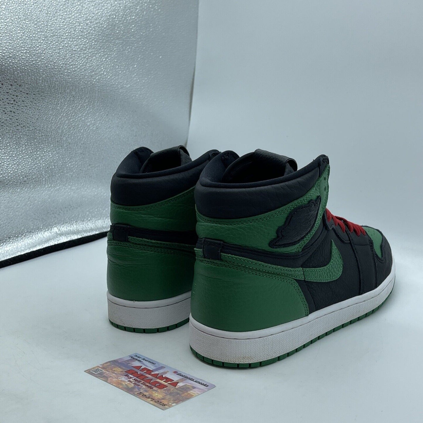 Size 9.5 - Jordan 1 Retro OG High Pine Green 2.0 Black Red (555088-030)