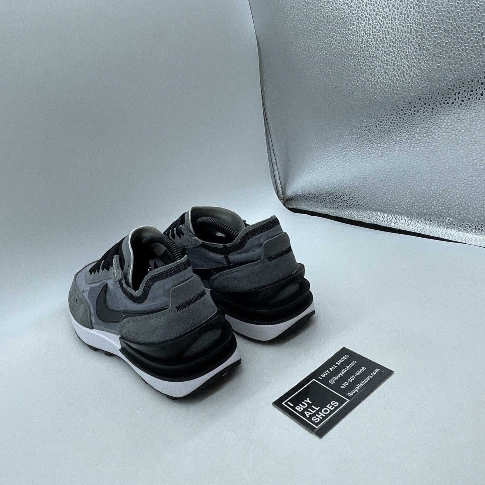 Size 9.5 - Nike Waffle One SE Cool Grey (DD8014-002)