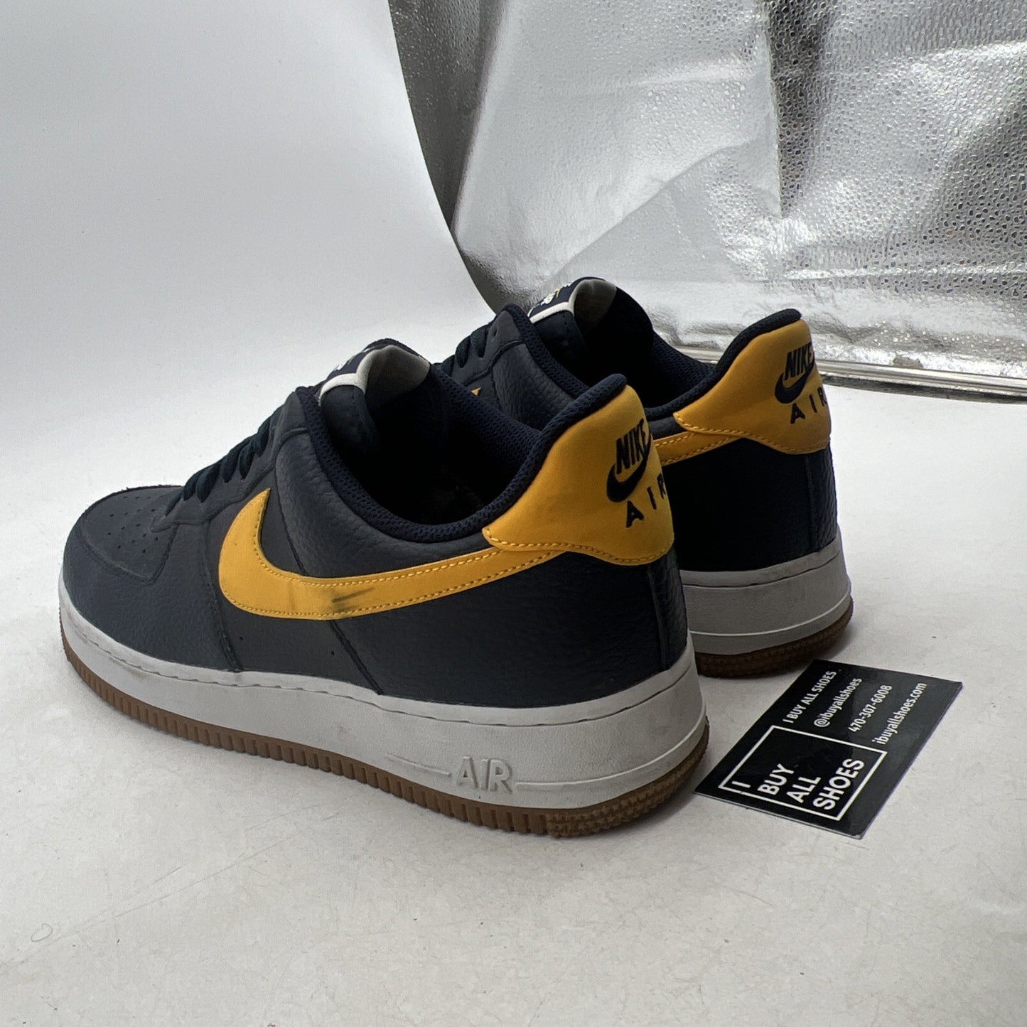 Size 11 - Nike Air Force 1 Low Michigan (CI0057-400)