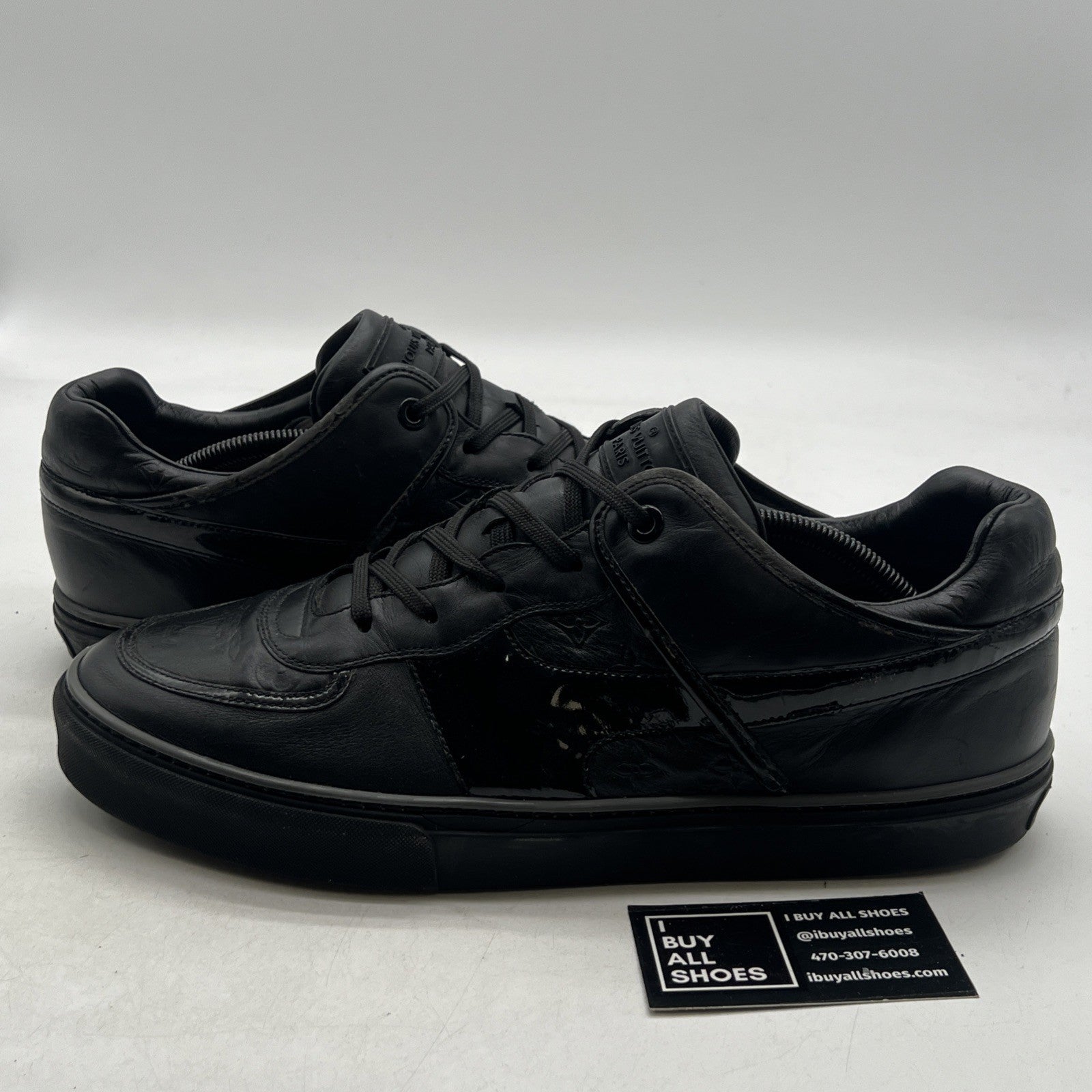 Size 11LV - LOUIS VUITTON MEN'S TOWER BLACK LEATHER LOW TOP "LV" IMPRINT