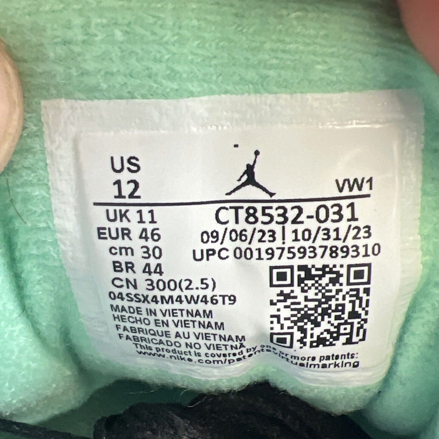 Size 12 - Air Jordan 3 Retro Green Glow (CT8532-031)