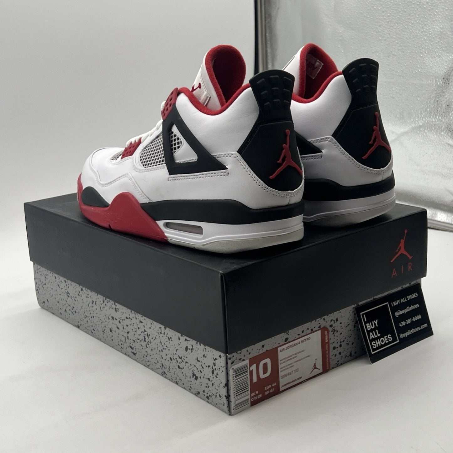 Size 10 - Air Jordan 4 Retro Fire Red 2012 (308497-110).