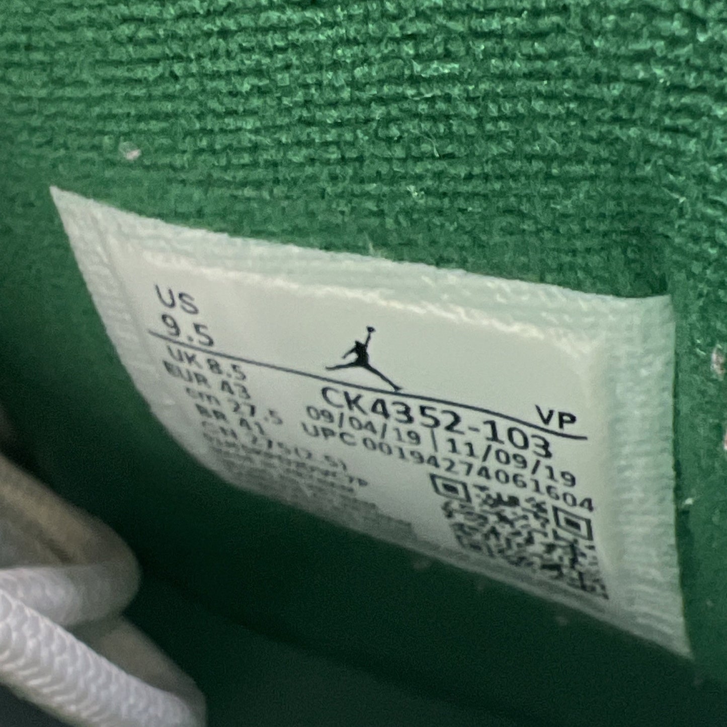 Size 9.5 - Air Jordan 10 Retro Wings (CK4352-103)