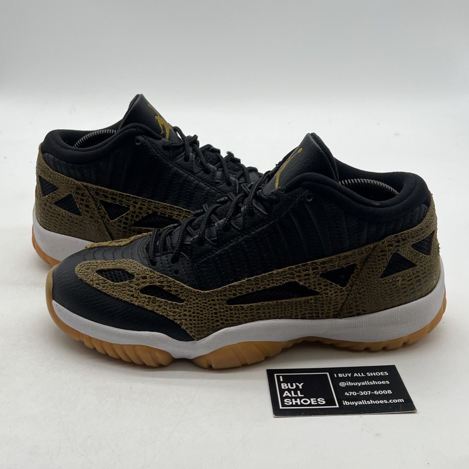 Size 9.5 - Air Jordan 11 IE Low Croc (306008-013)