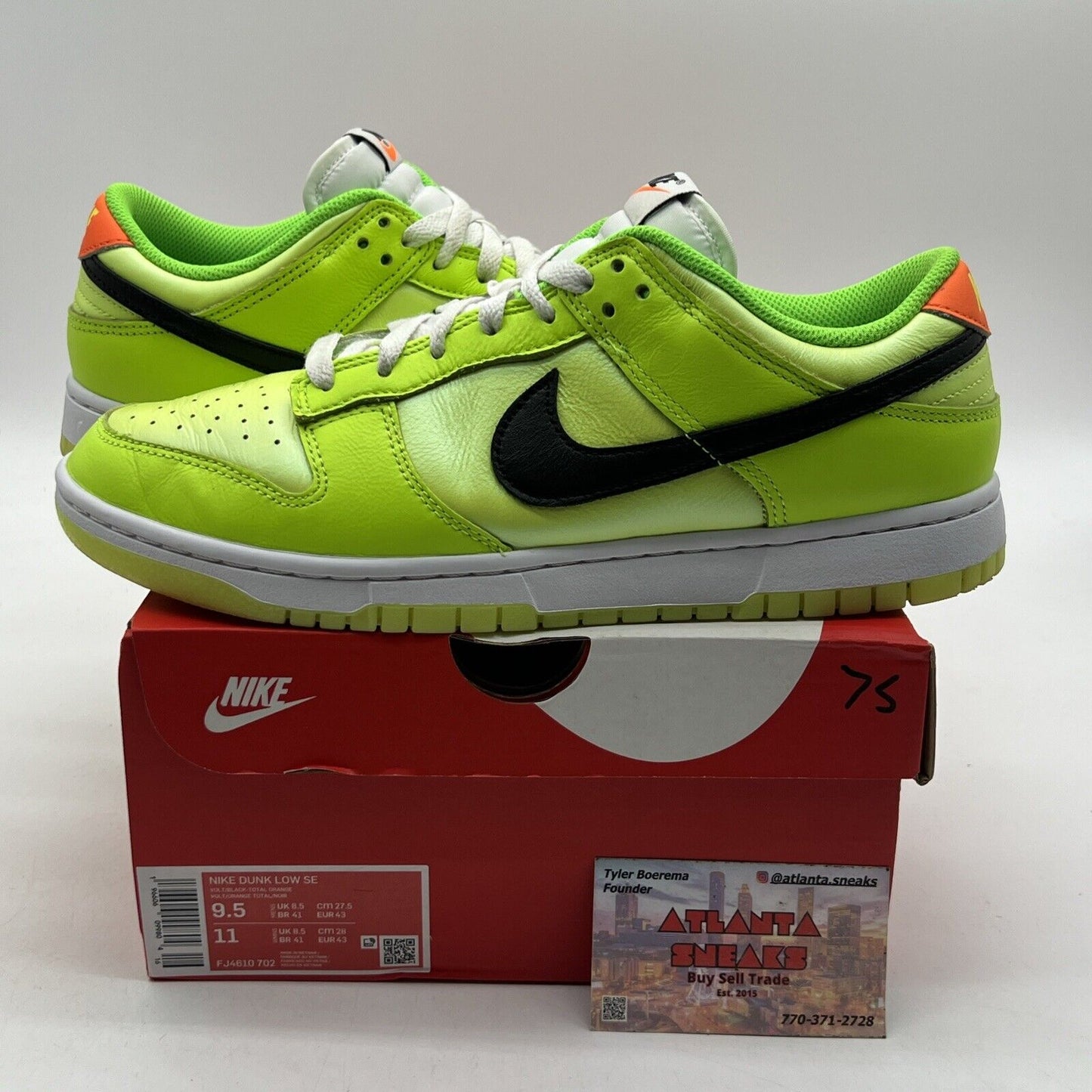 Size 9.5 - Nike Dunk SE Low Volt  (FJ4610-702) Black White