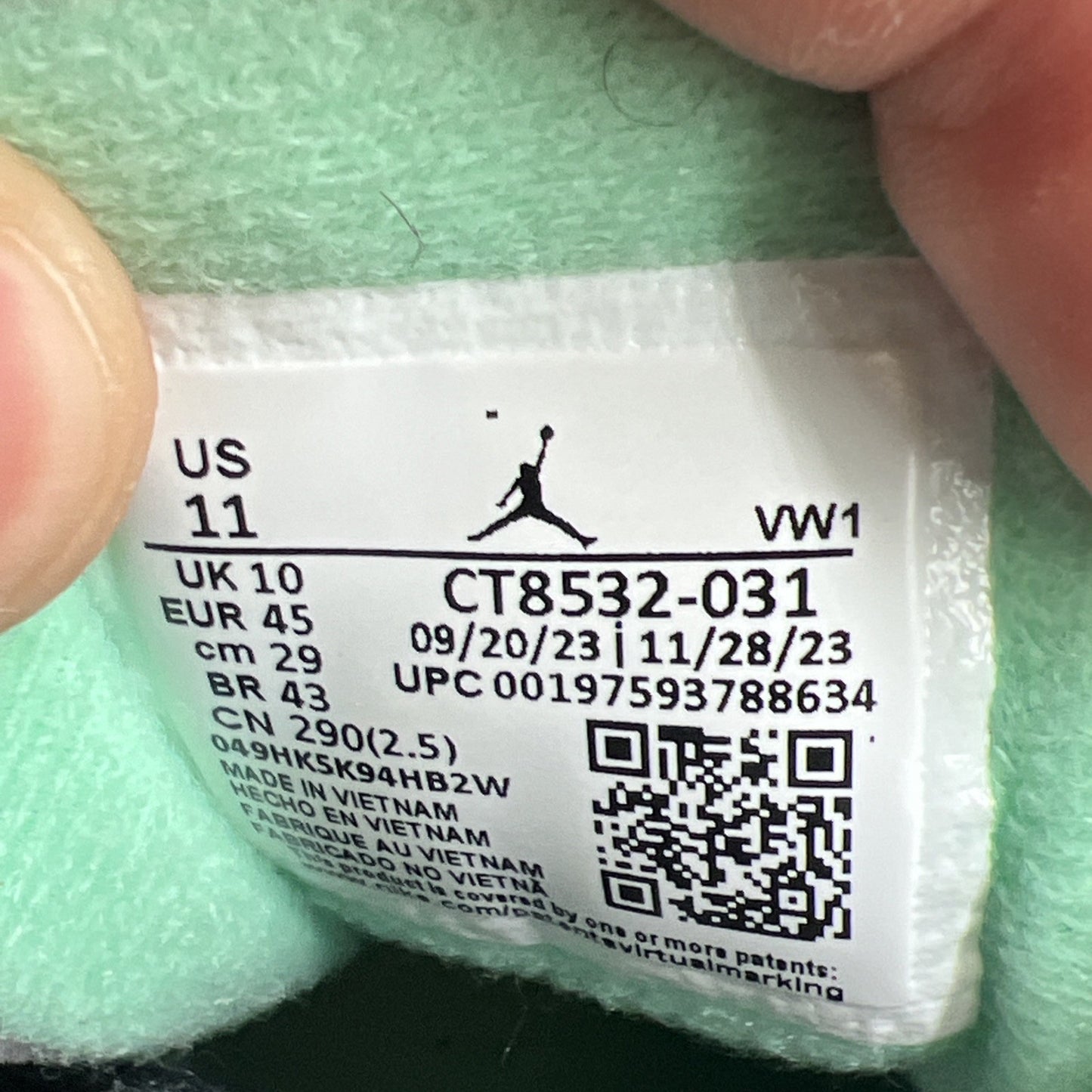 Size 11 - Air Jordan 3 Retro Green Glow (CT8532-031)