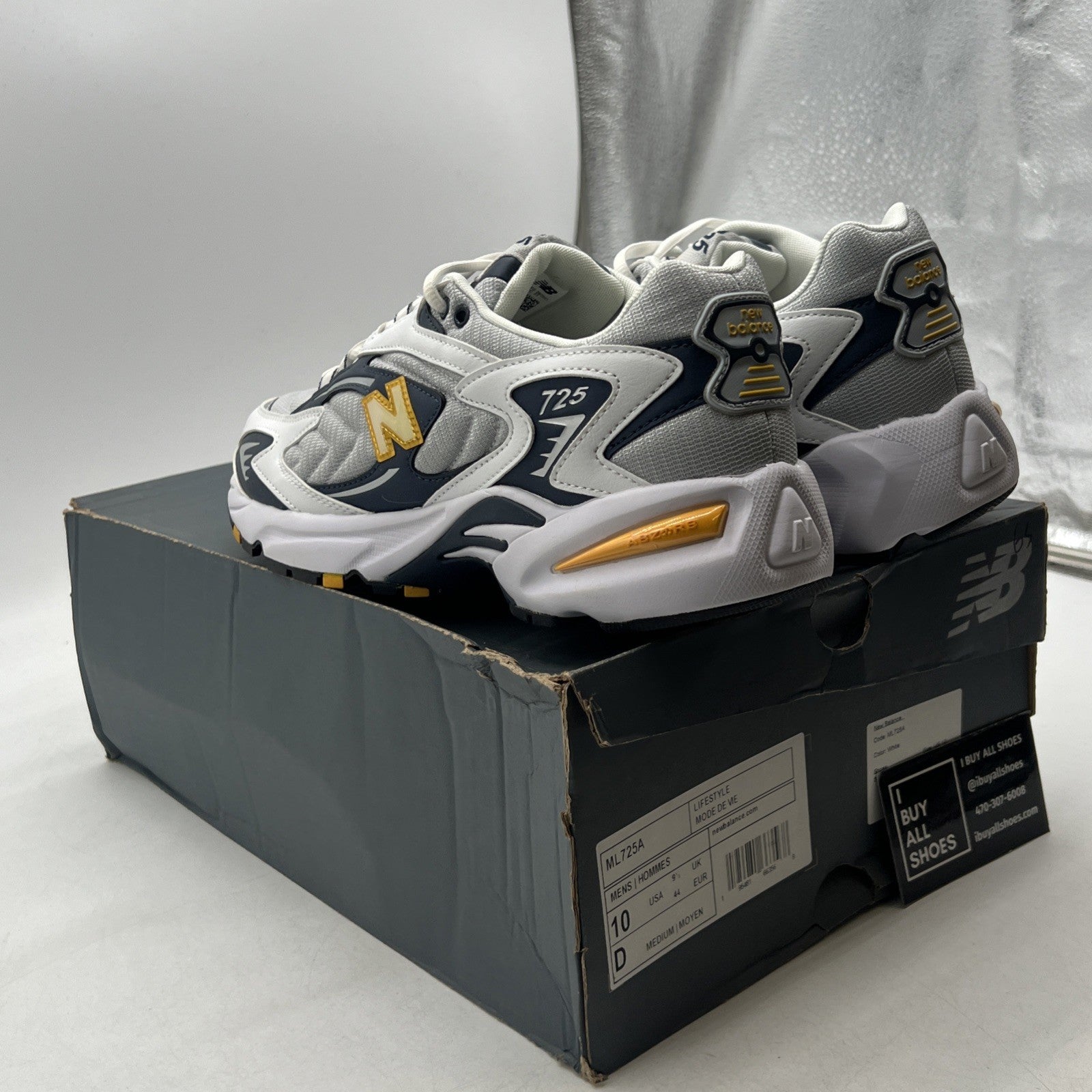 Size 10 - New Balance 725 Low Silver/Gray/White (ML725A)