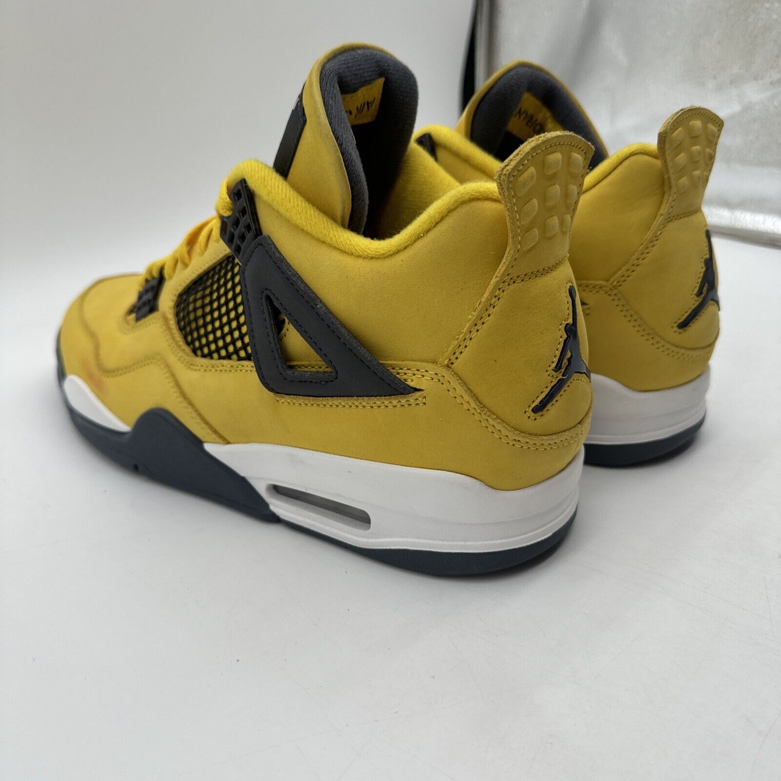 Size 11 - Jordan 4 Retro Mid Lightning Yellow Suede Grey White Mustard Classic