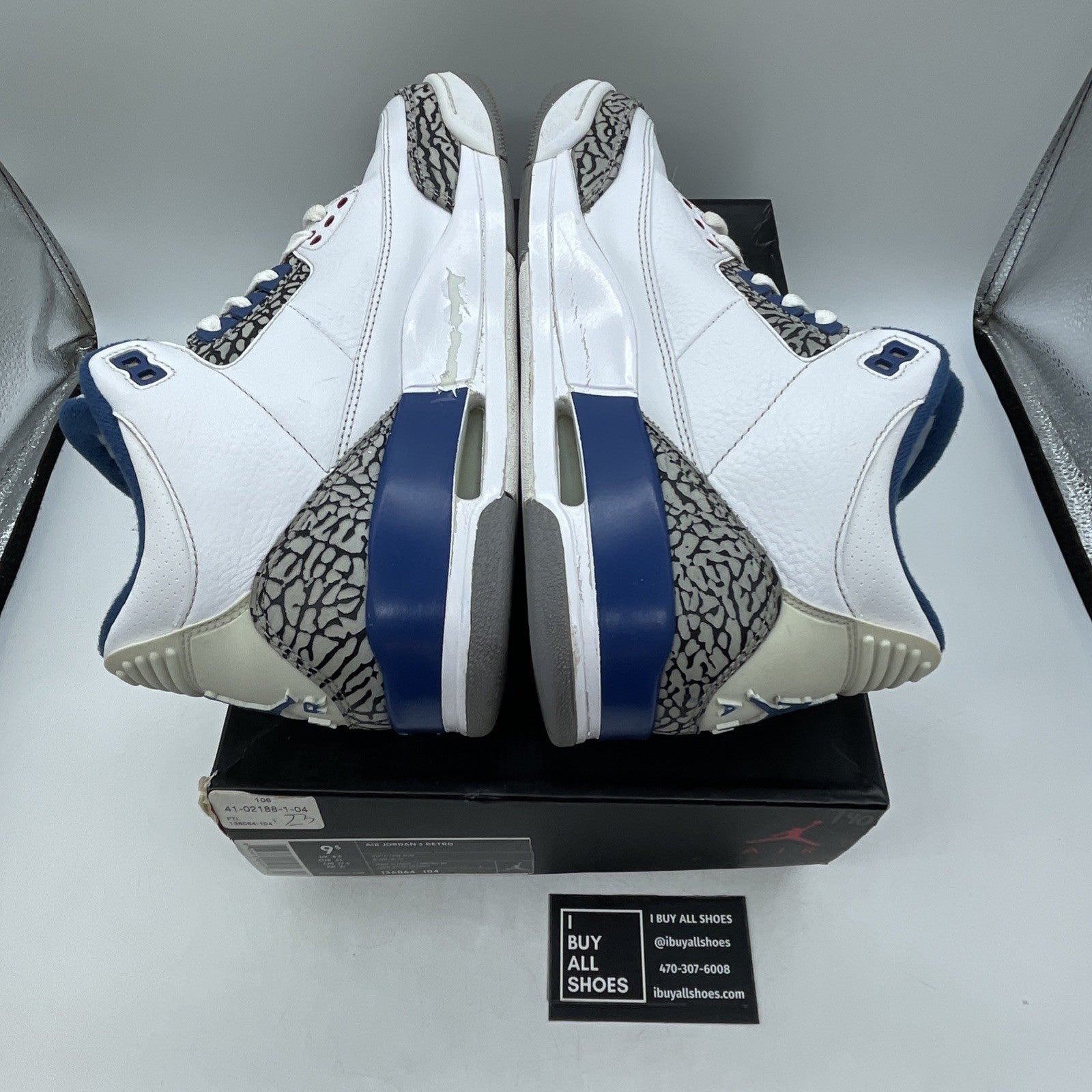 Size 9.5 - Air Jordan 3 Retro 2011 True Blue (136064-104)