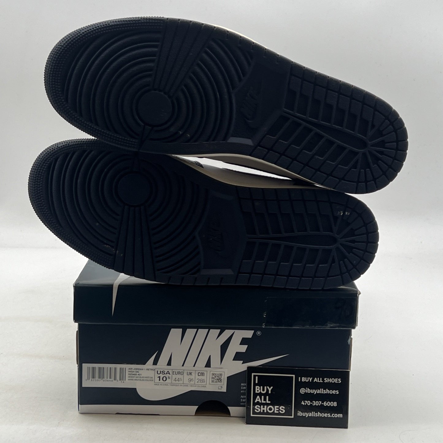 Size 10.5 - Air Jordan 1 Retro OG High Midnight Navy (DZ5485-401)