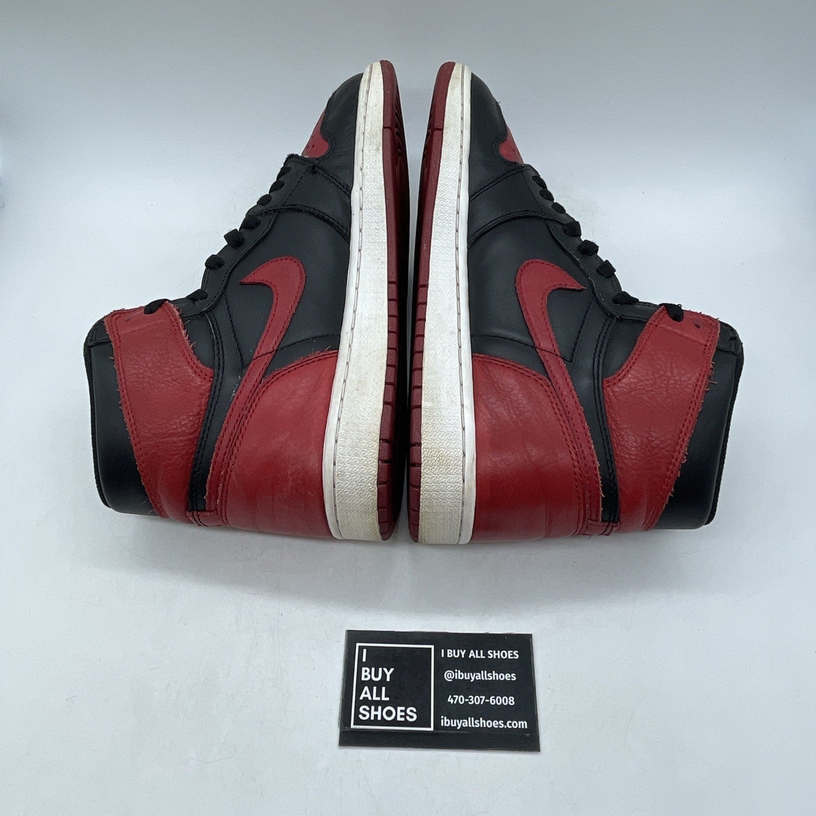 Size 9.5 - Air Jordan 1 Retro OG High Banned Bred (555088-001)