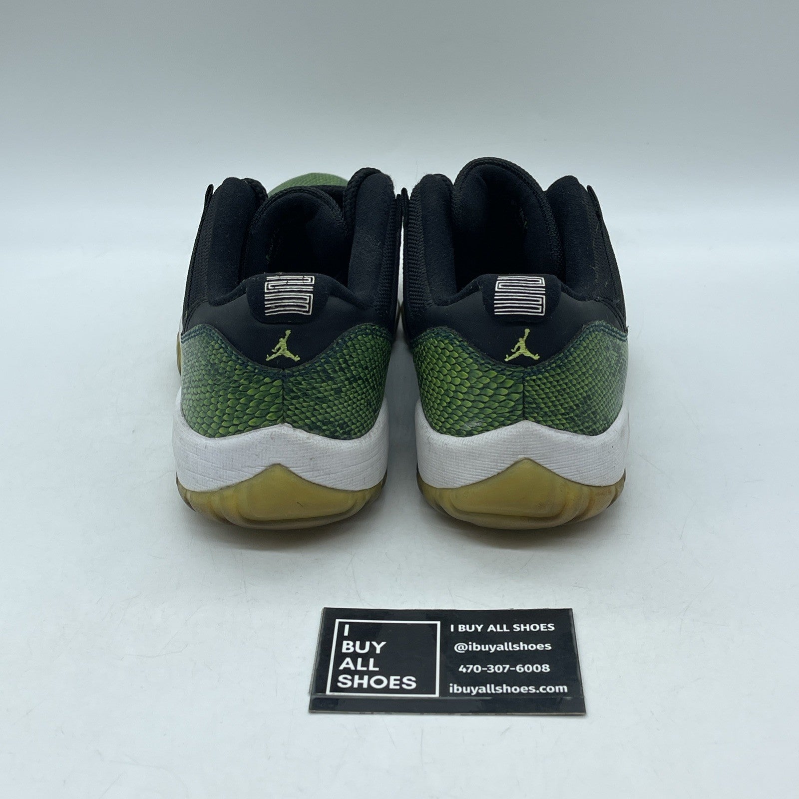 Size 8 - Air Jordan 11 Retro Low Snake (528895-033)