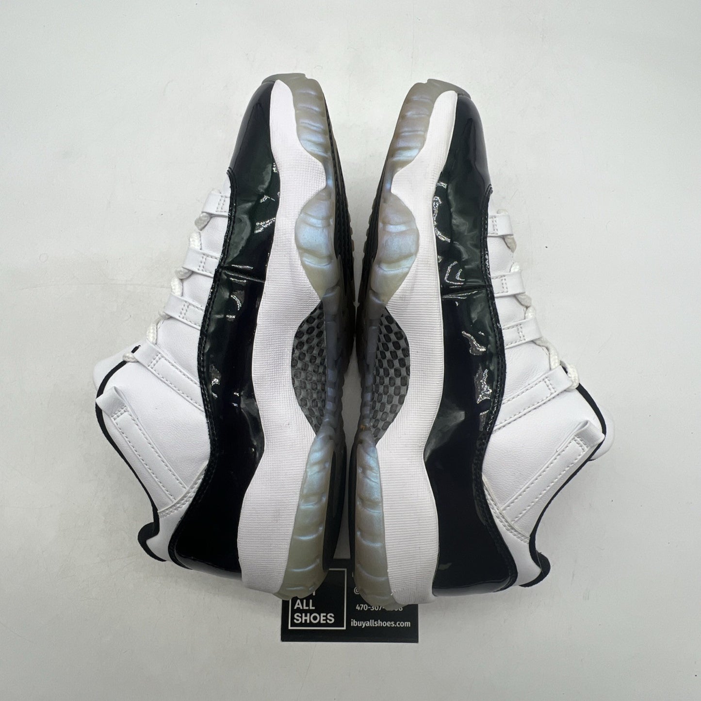 Size 9.5 - Air Jordan 11 Retro Low Emerald (528895-145)