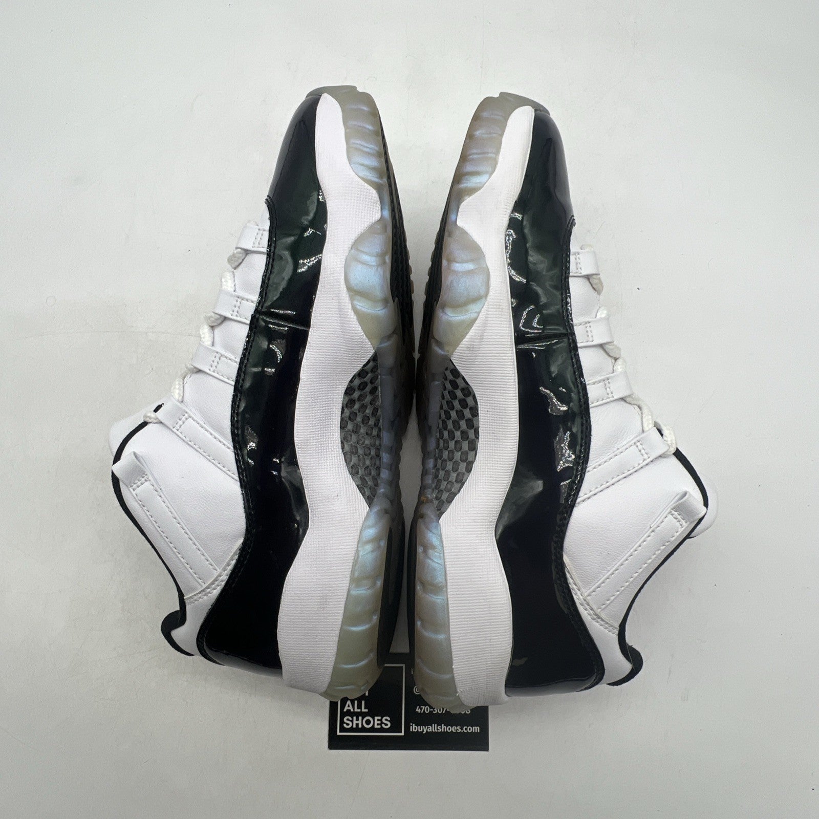 Size 9.5 - Air Jordan 11 Retro Low Emerald (528895-145)