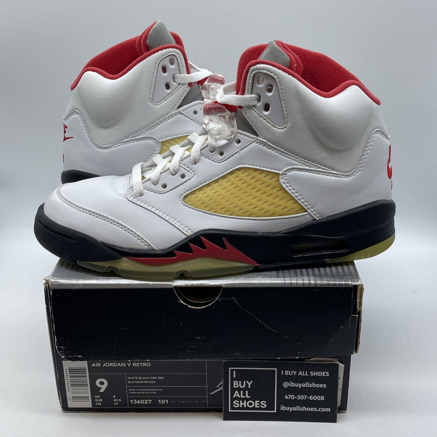 Size 9 - Air Jordan 5 Retro 2000 White Fire Red Black Leather (136027-101)