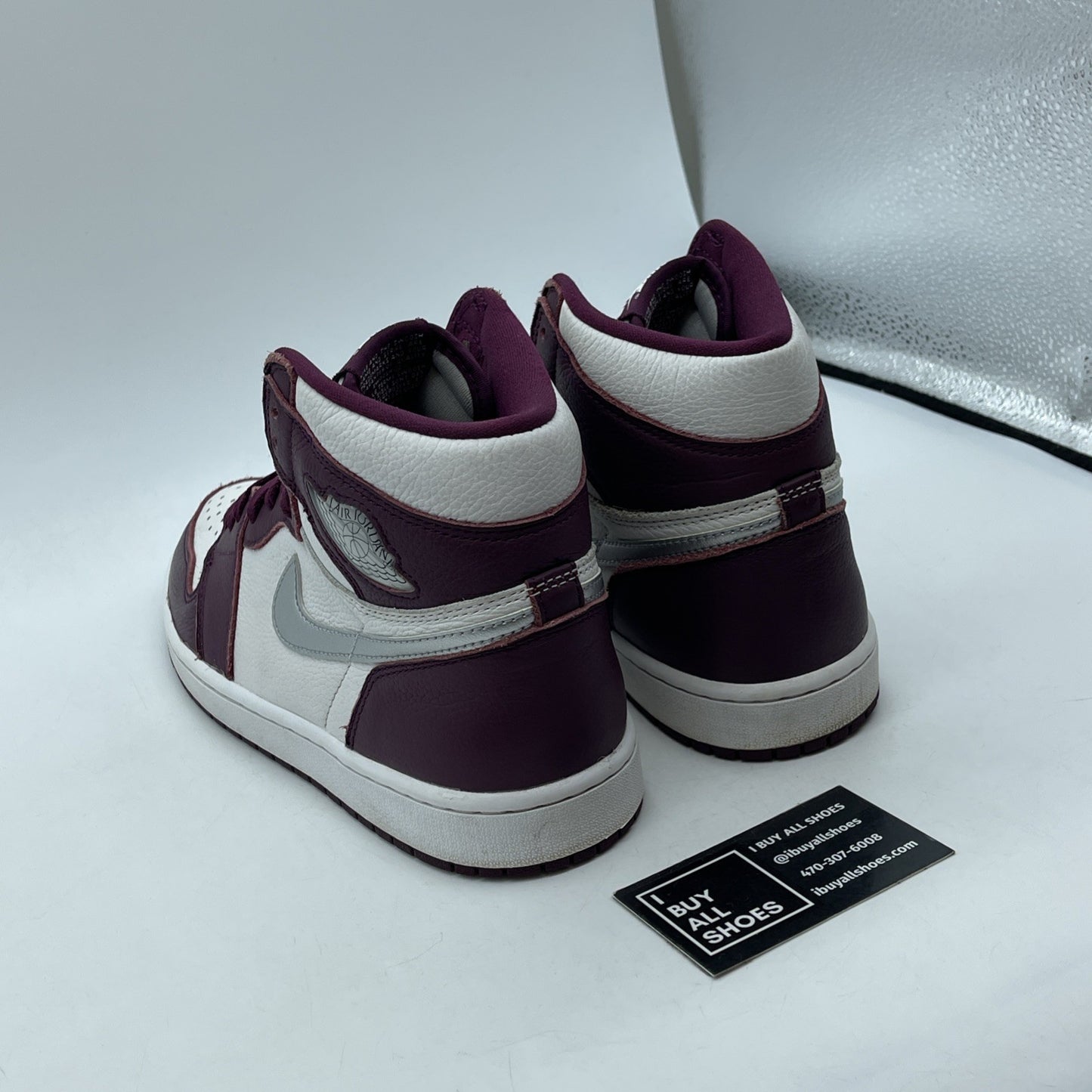 Size 9 - Jordan 1 Retro High OG Bordeaux White Silver Leather (555088-611)
