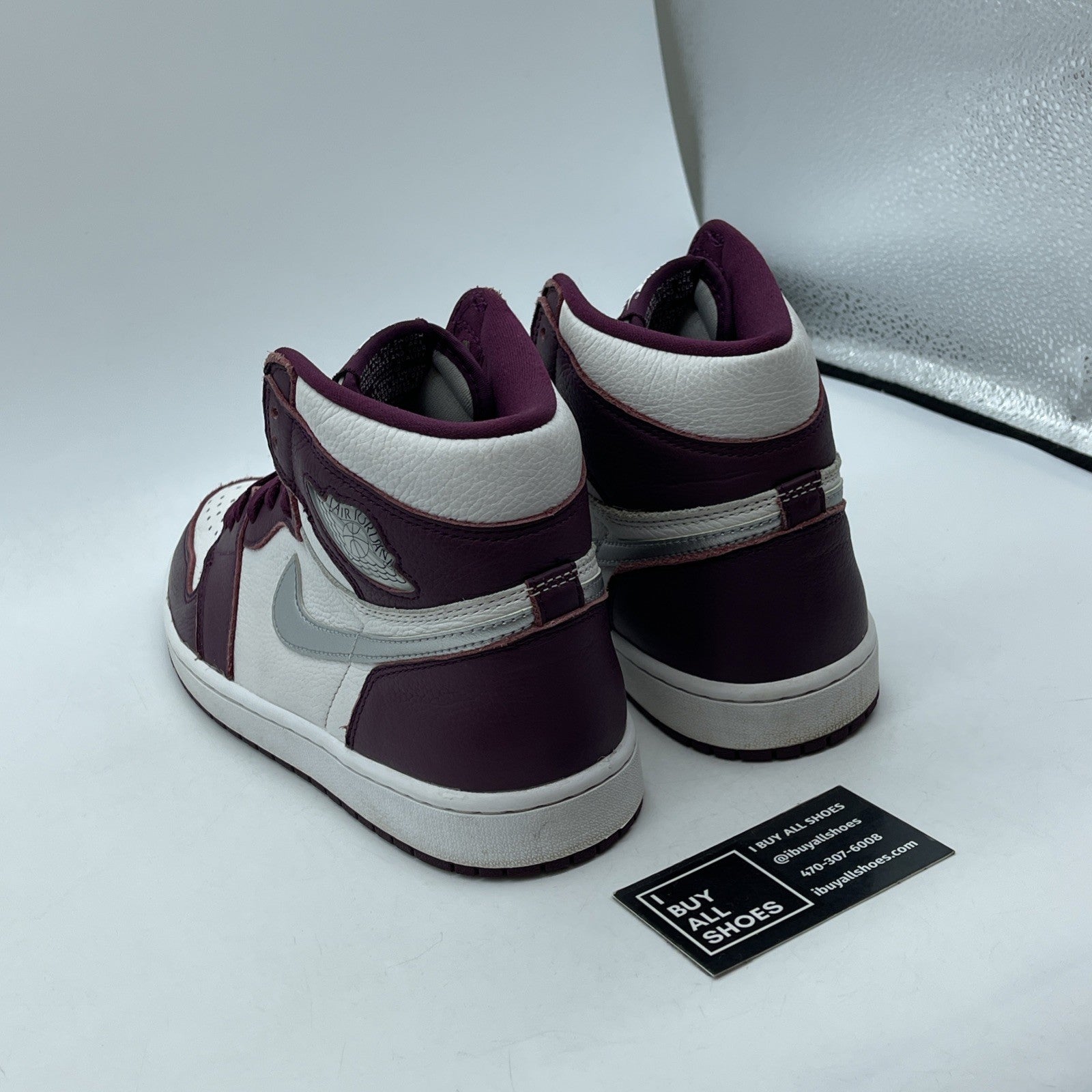 Size 9 - Jordan 1 Retro High OG Bordeaux White Silver Leather (555088-611)