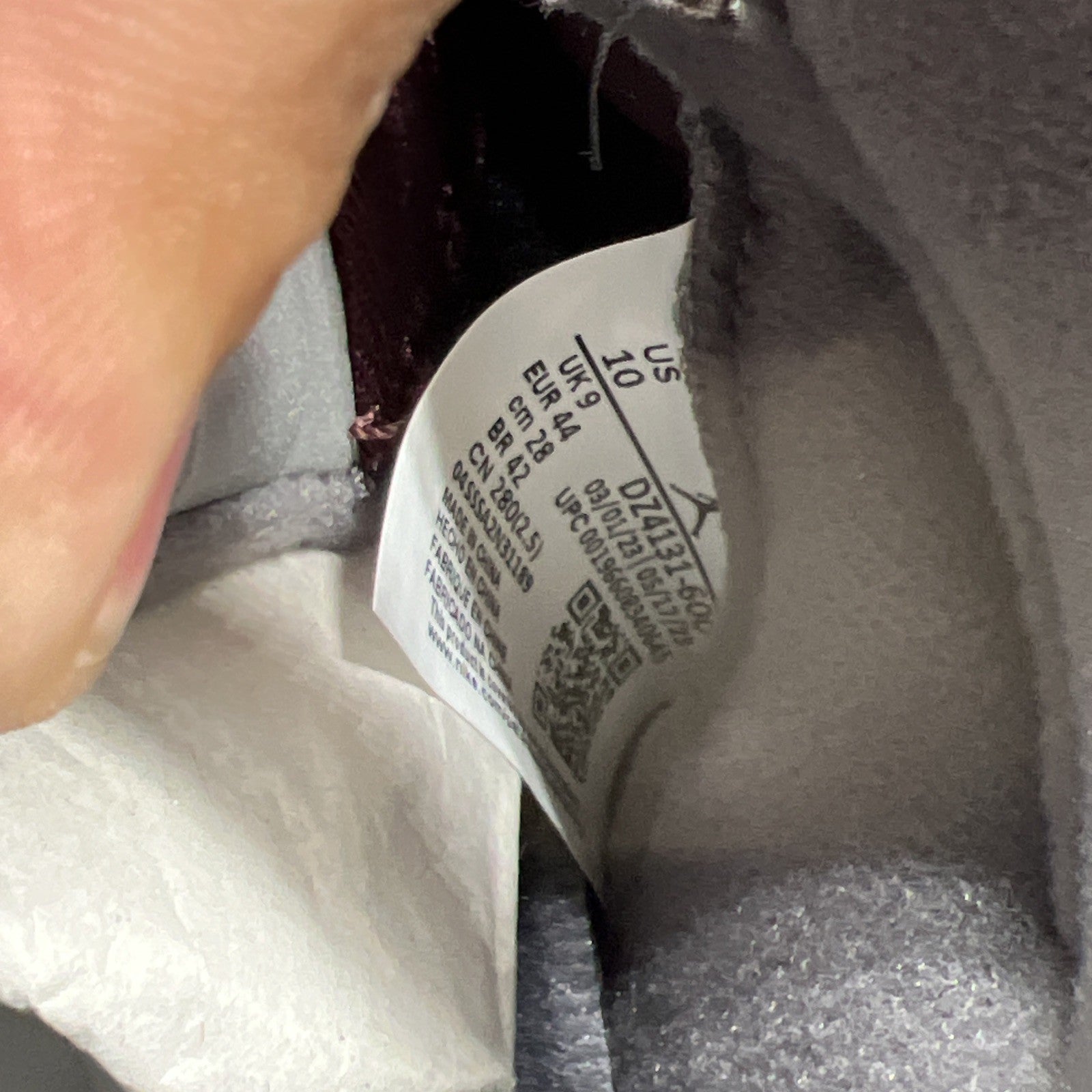 Size 10 - Air Jordan 5 Retro SE 2023 Burgundy (DZ4131-600)