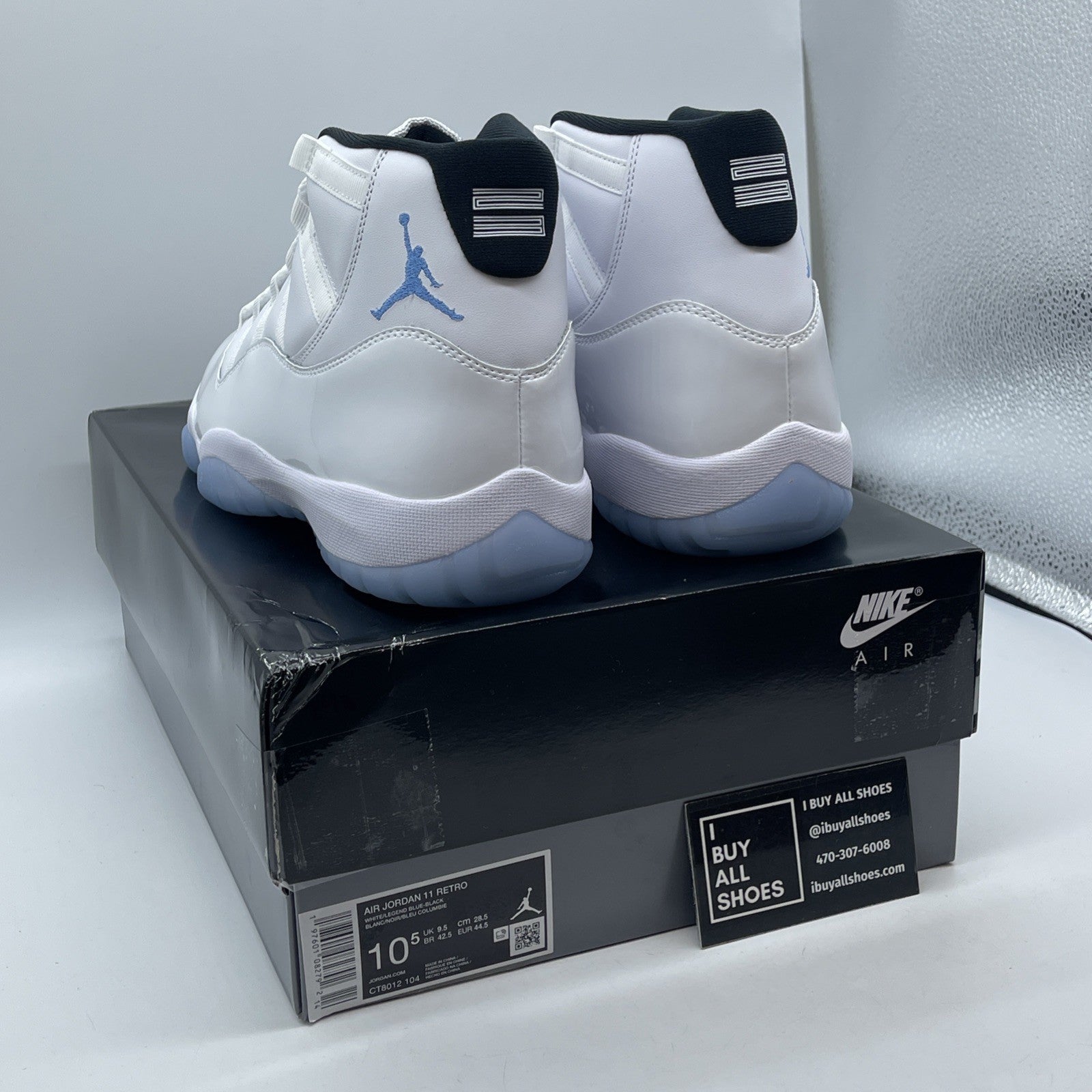 Size 10.5 - Air Jordan 11 Retro 2024 Legend Blue / Columbia White (CT8012-104)