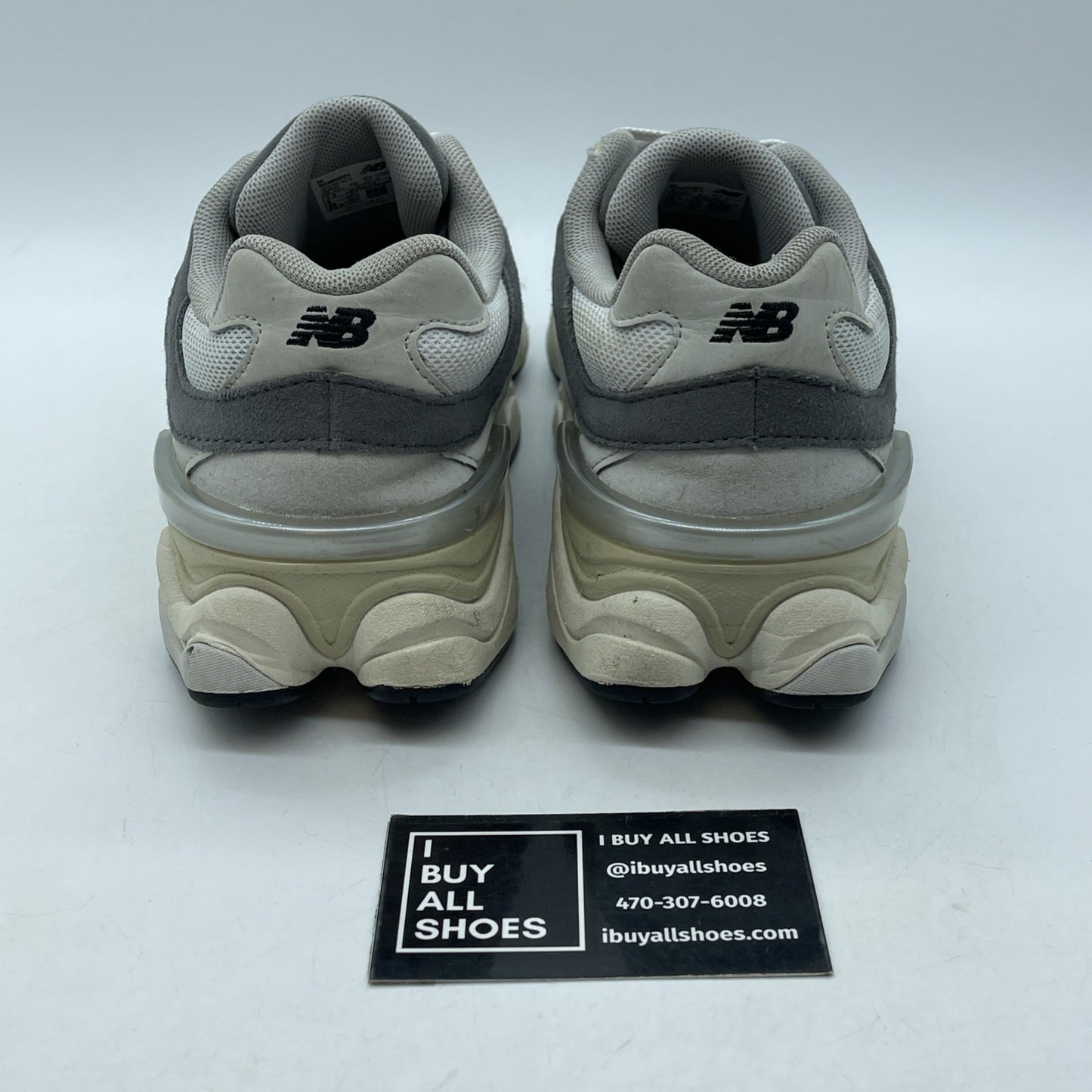Size 5.5Y - New Balance 9060 Enfants Grey White Suede  (GC9060GY)