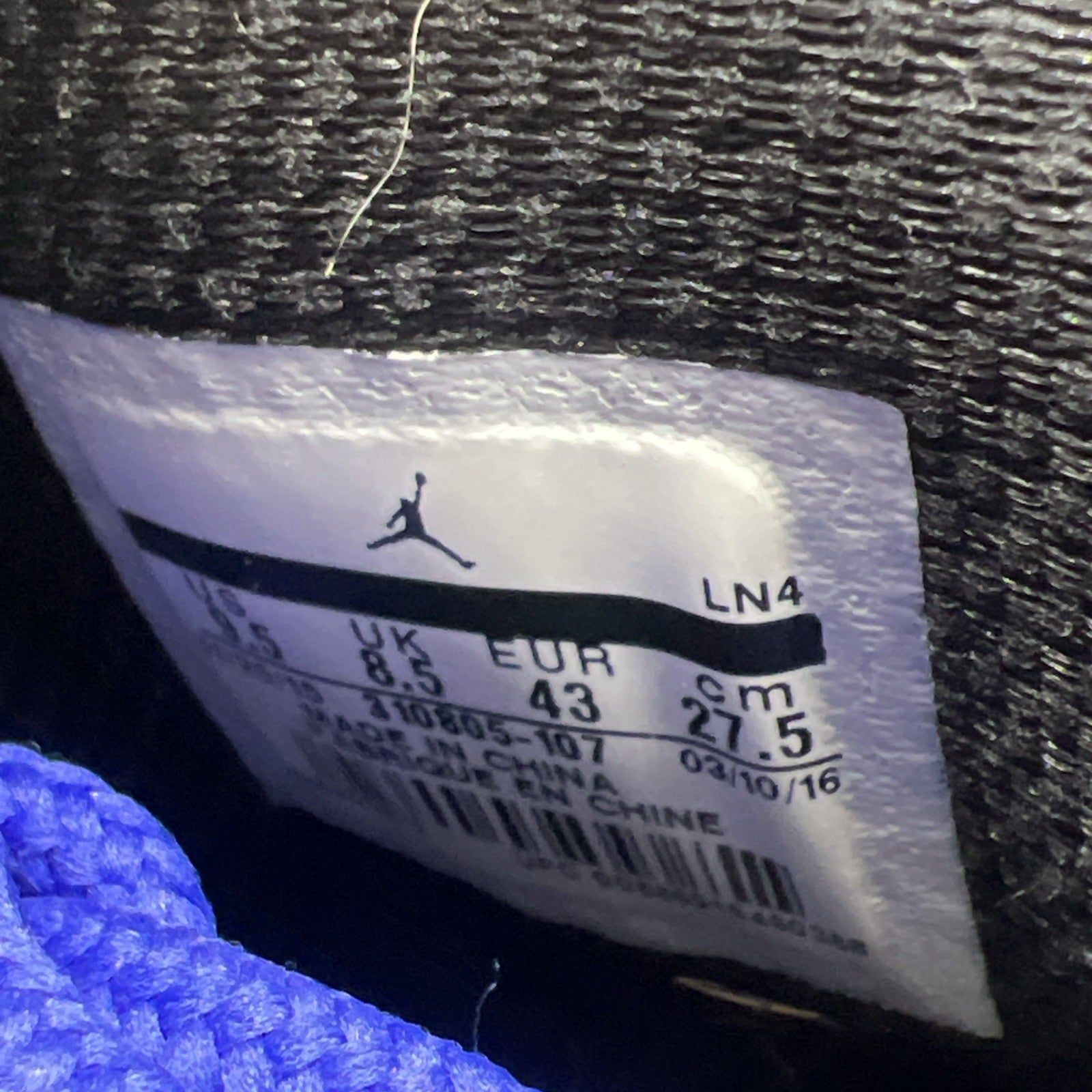 Size 9.5 - Air Jordan 10 Retro Charlotte Hornets (310805-107)