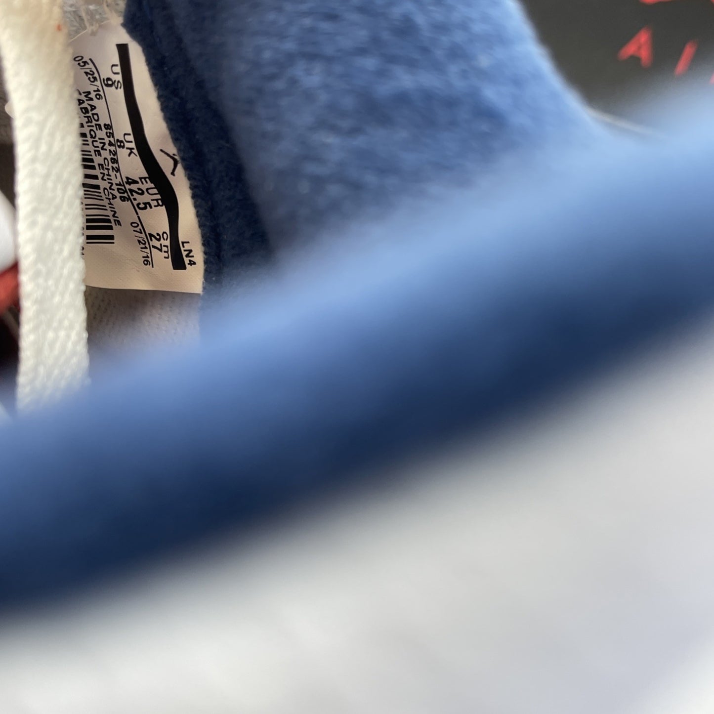 Size 9 - Air Jordan 3 Retro OG Mid True Blue (854262-106)