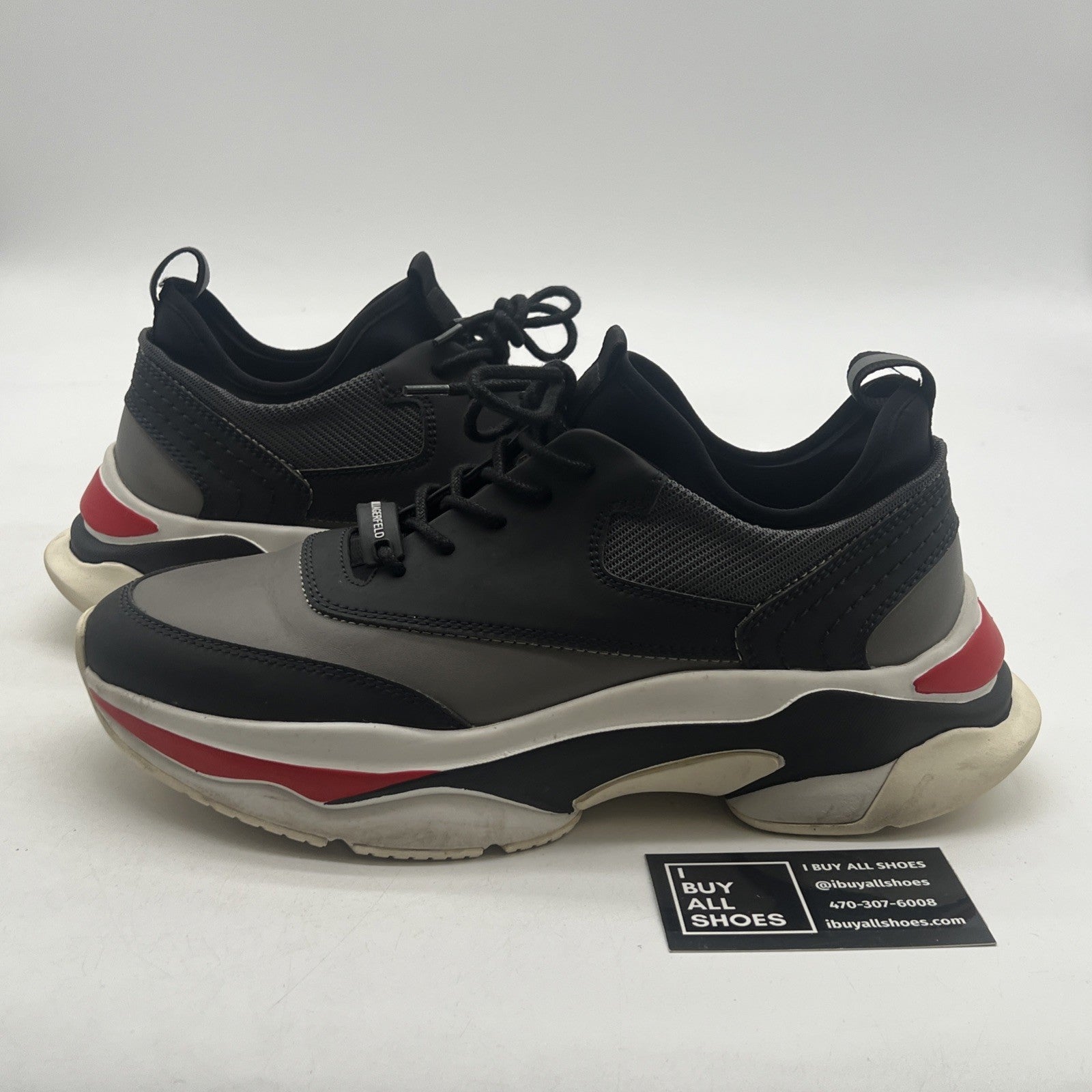 Size 42D - KARL LAGERFELD PARIS SNEAKERS