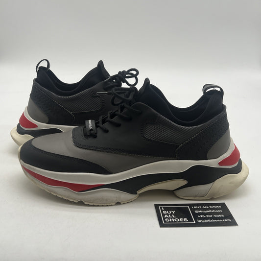 Size 42D - KARL LAGERFELD PARIS SNEAKERS