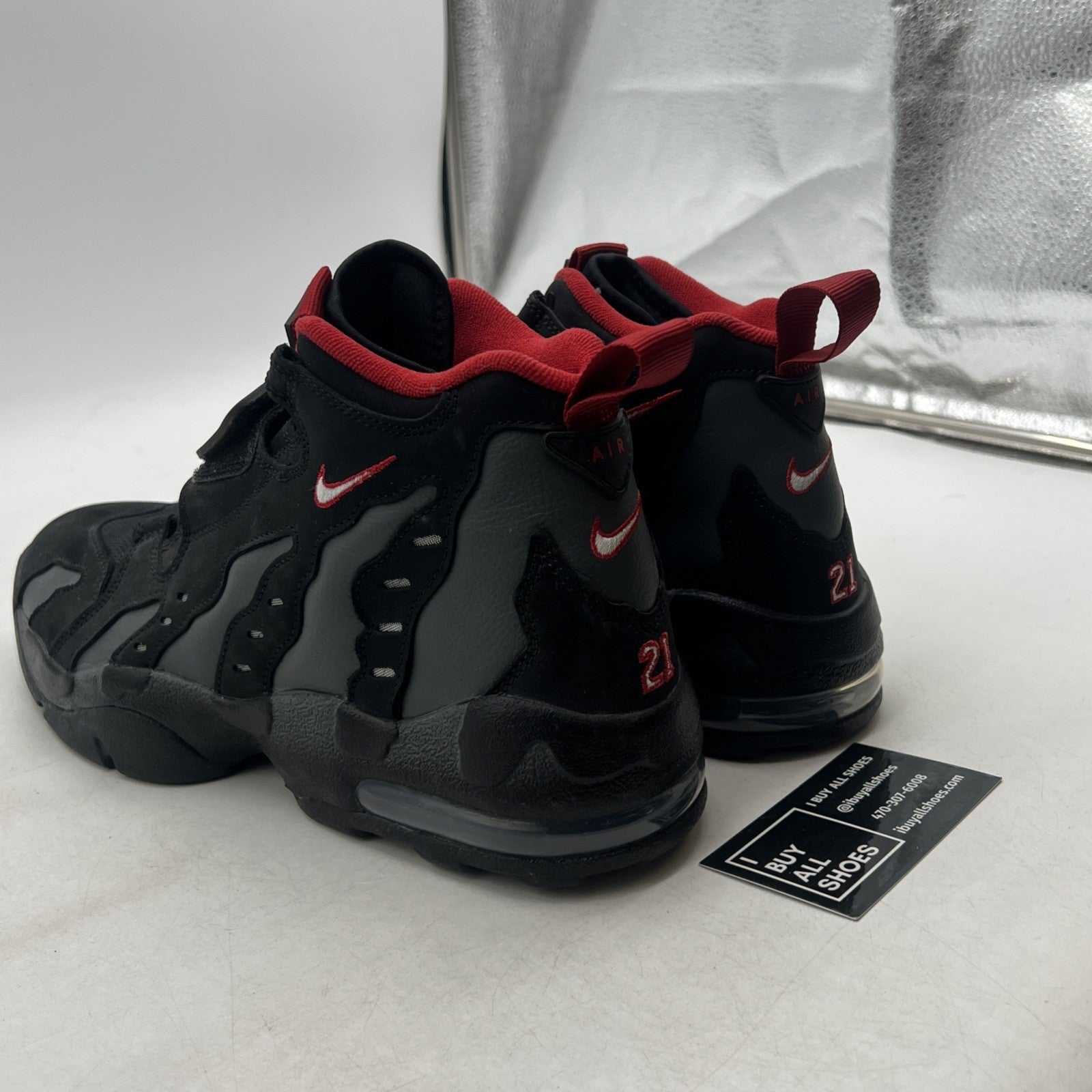 Size 11 - Nike Air DT Max '96 Falcons (HQ3620-010)