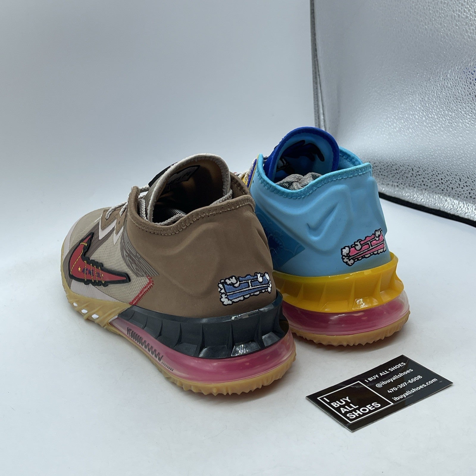 Size 12 - Nike Space Jam x LeBron 18 Low Wile E. x Roadrunner (CV7562-401)