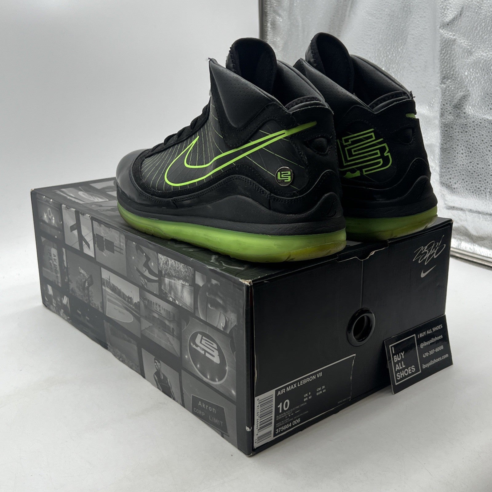 Size 10 - Nike Air Max LeBron 7 Dunkman (375664-006)