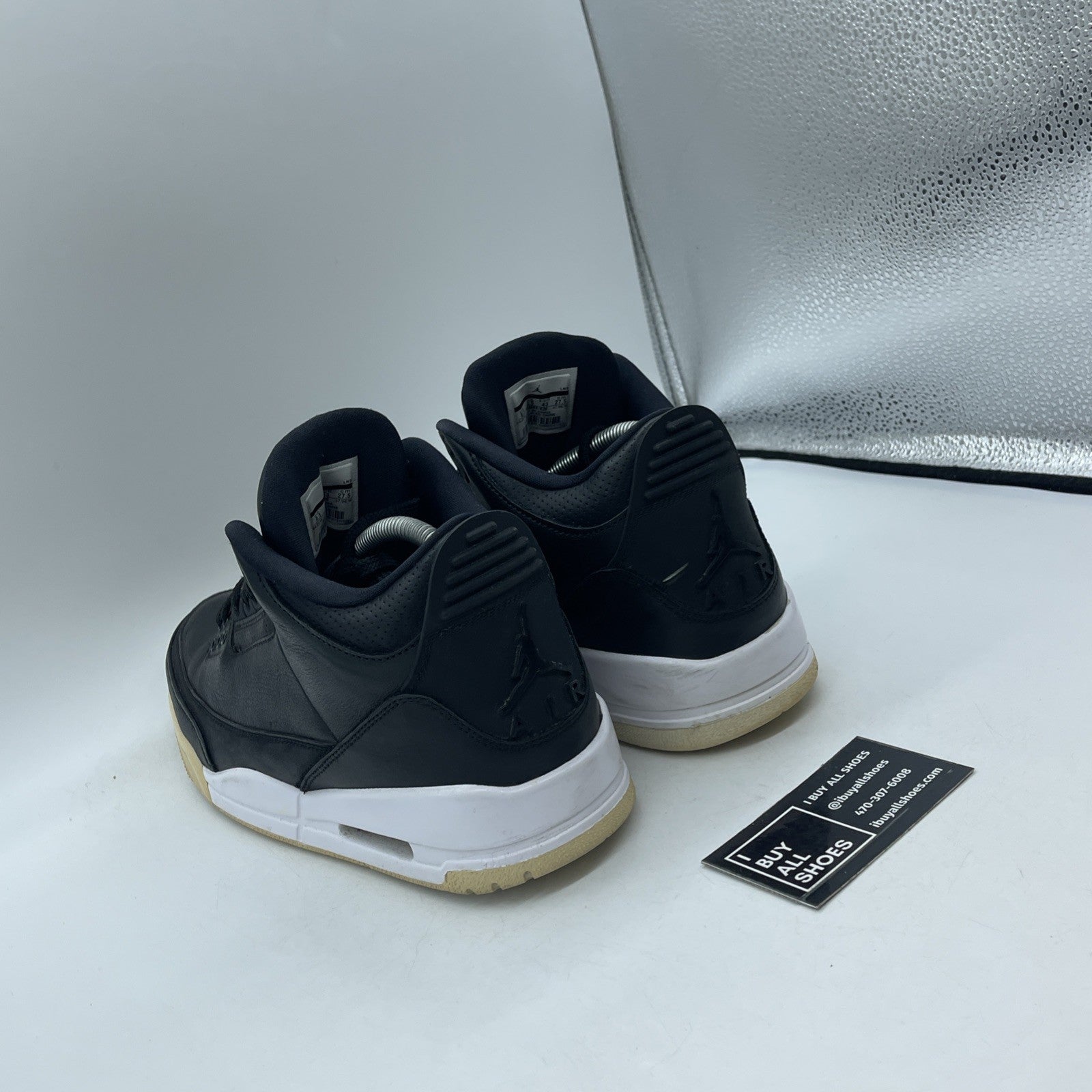 Size 9.5 - Air Jordan 3 Retro Cyber Monday (136064-020)