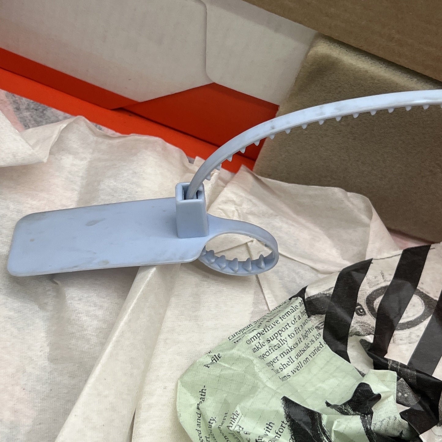 Size 13 - Nike Off-White x Zoom Fly SP Black (AJ4588-001)