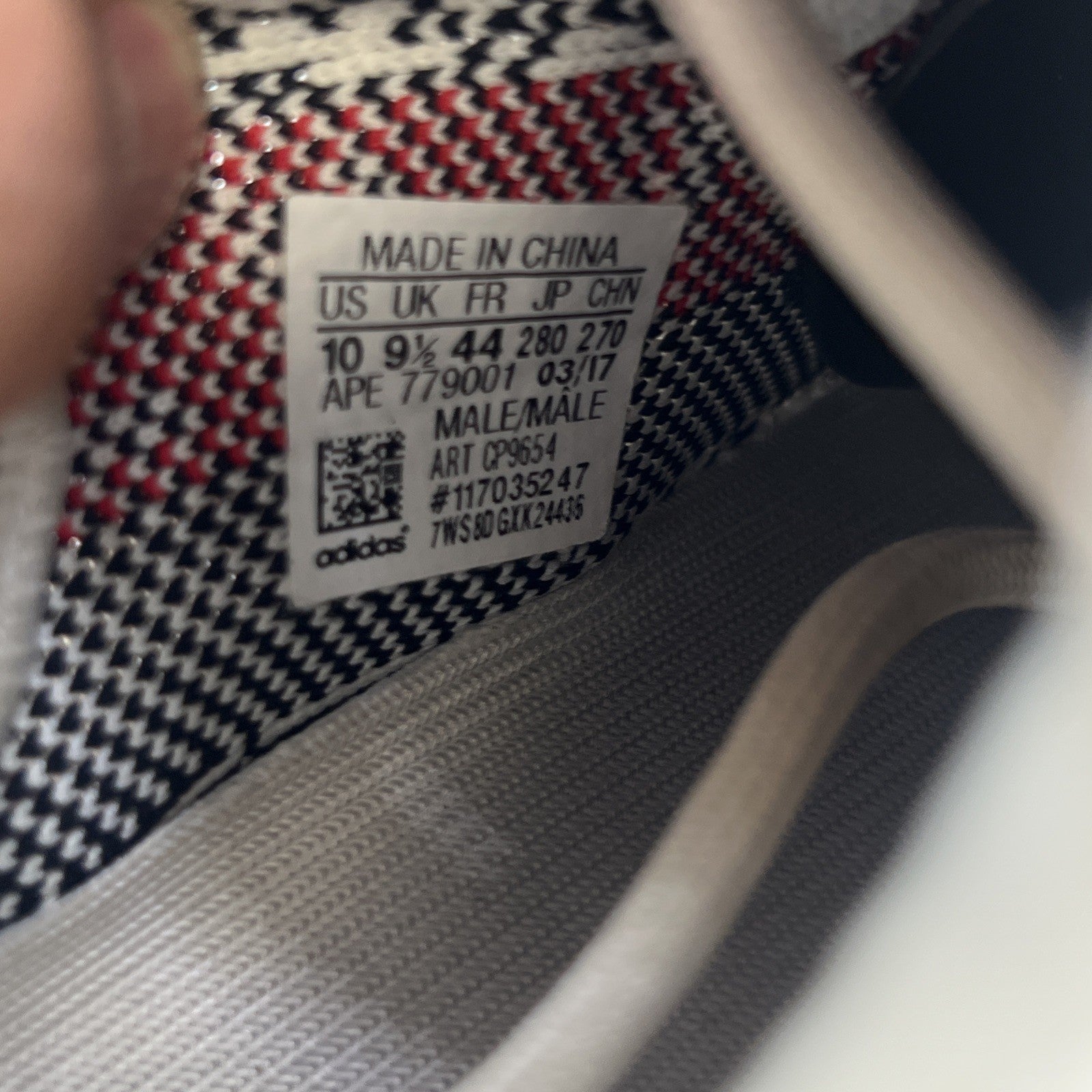 Size 10 - adidas Yeezy Boost 350 V2 Low Zebra (CP9654)