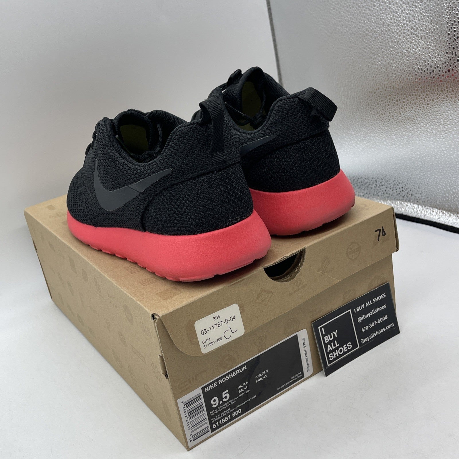 Size 9.5 - Nike Rosherun Total Crimson Black Suede Leather (511881-800)
