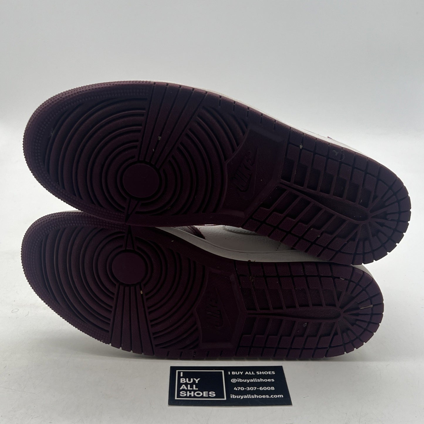 Size 9.5 - Air Jordan 1 Retro High OG Bordeaux (555088-611)
