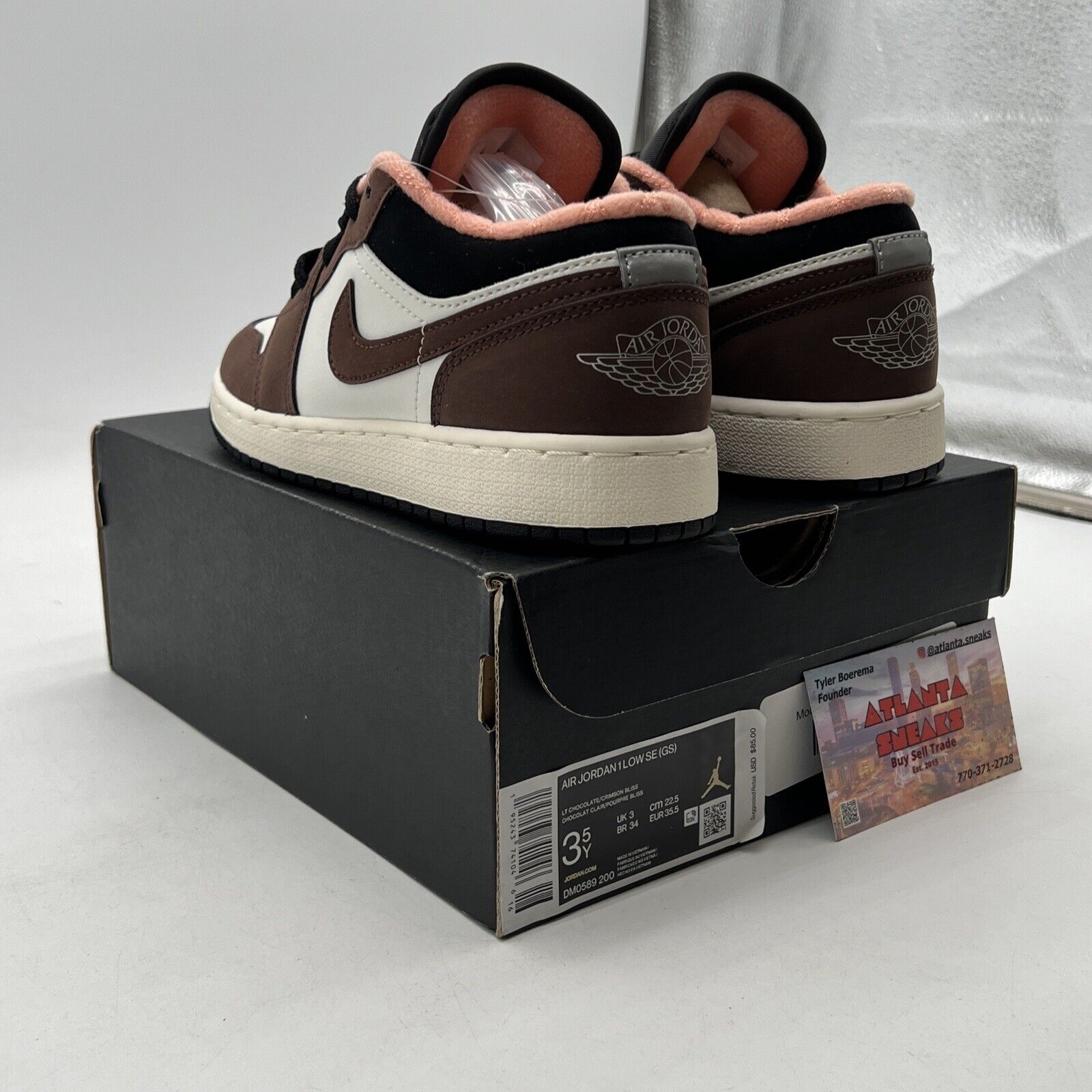 Size 3.5Y - Air Jordan 1 Low Mocha (DM0589-200)