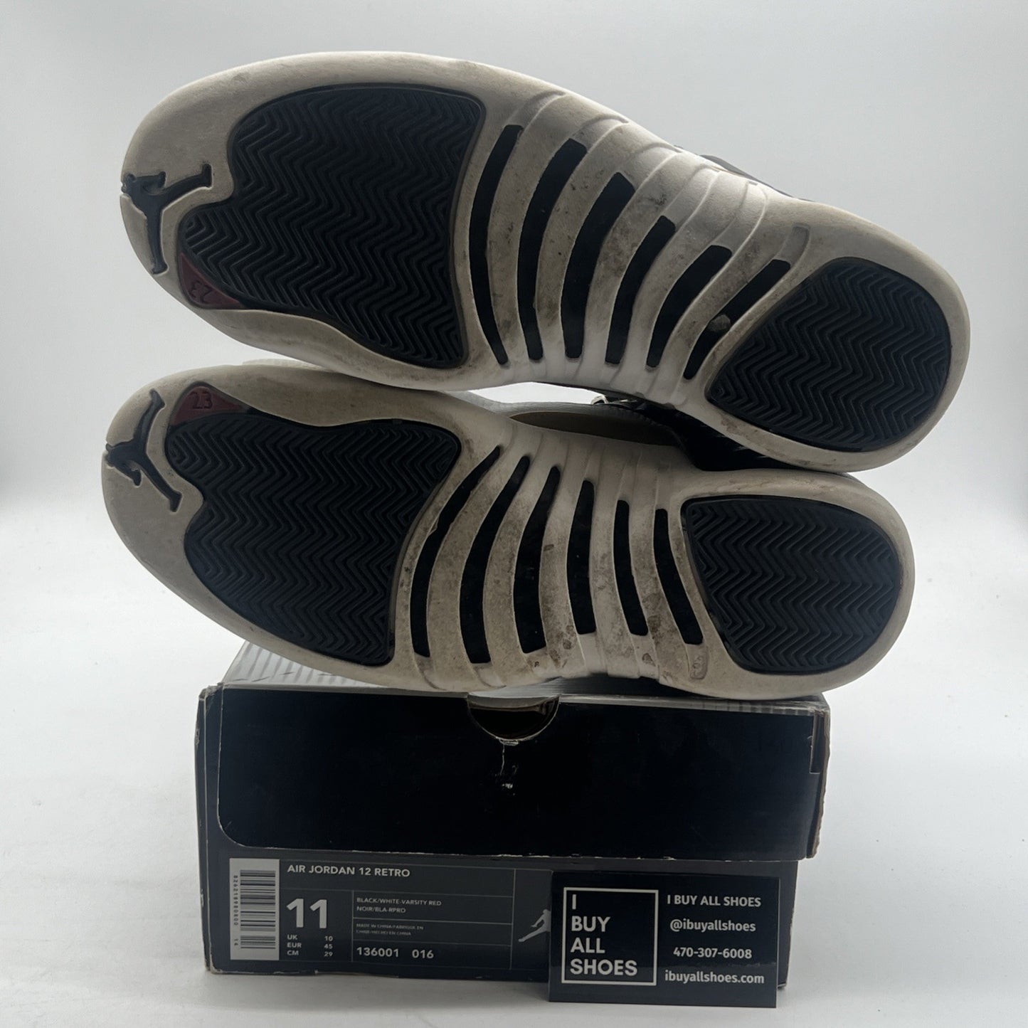 Size 11 - Air Jordan 12 Retro 2004 Playoff (136001-016)