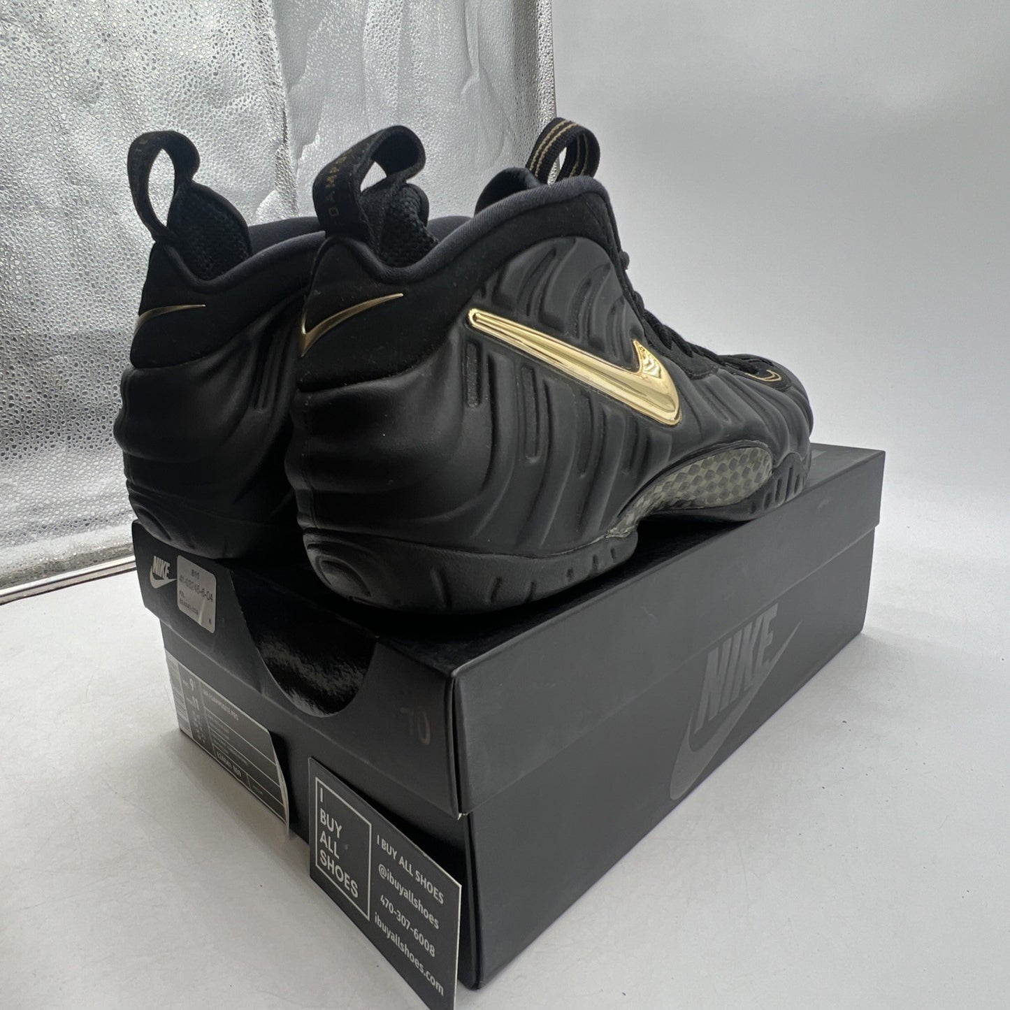 Size 9.5 - Nike Air Foamposite Pro Black Metallic Gold (624041-009)