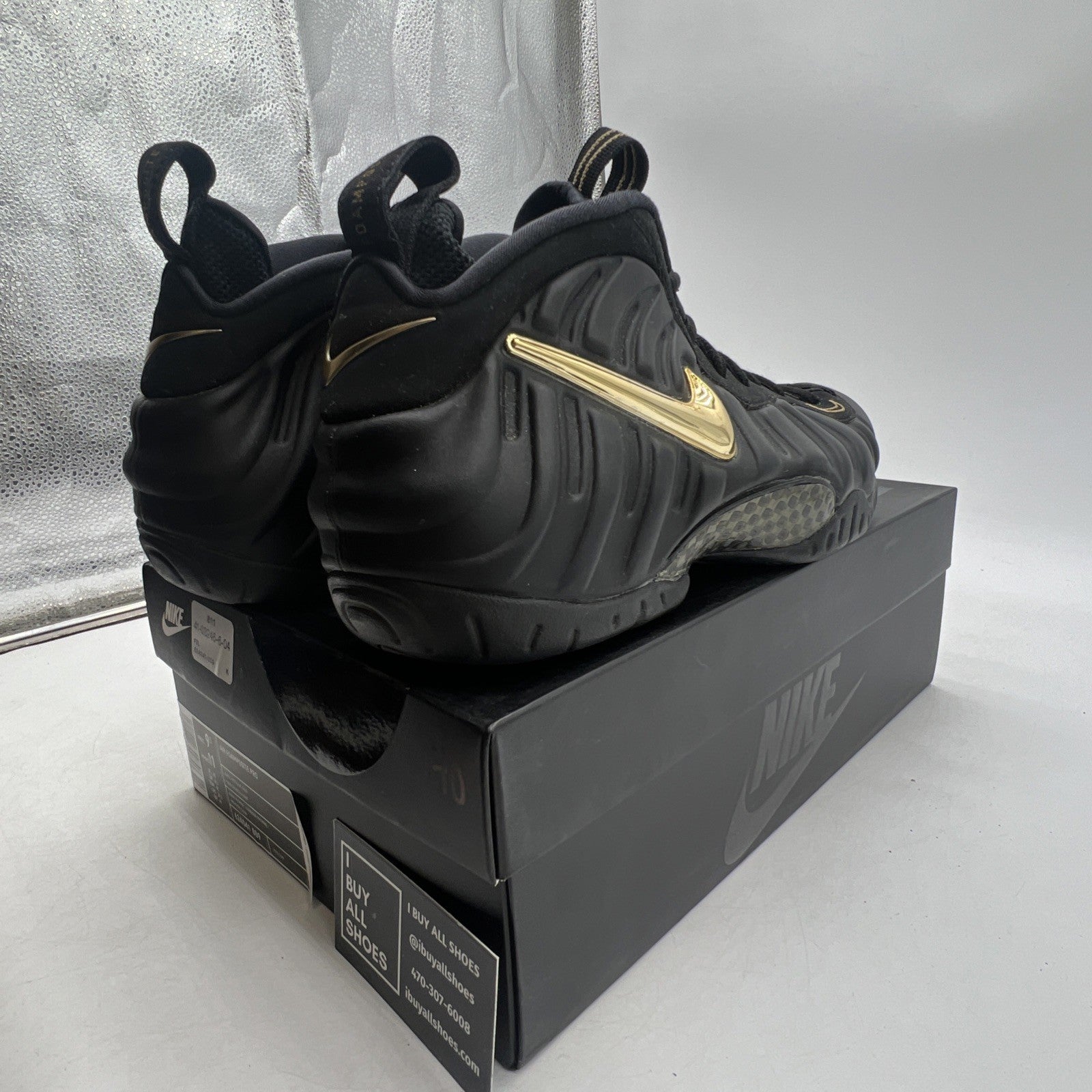 Size 9.5 - Nike Air Foamposite Pro Black Metallic Gold (624041-009)