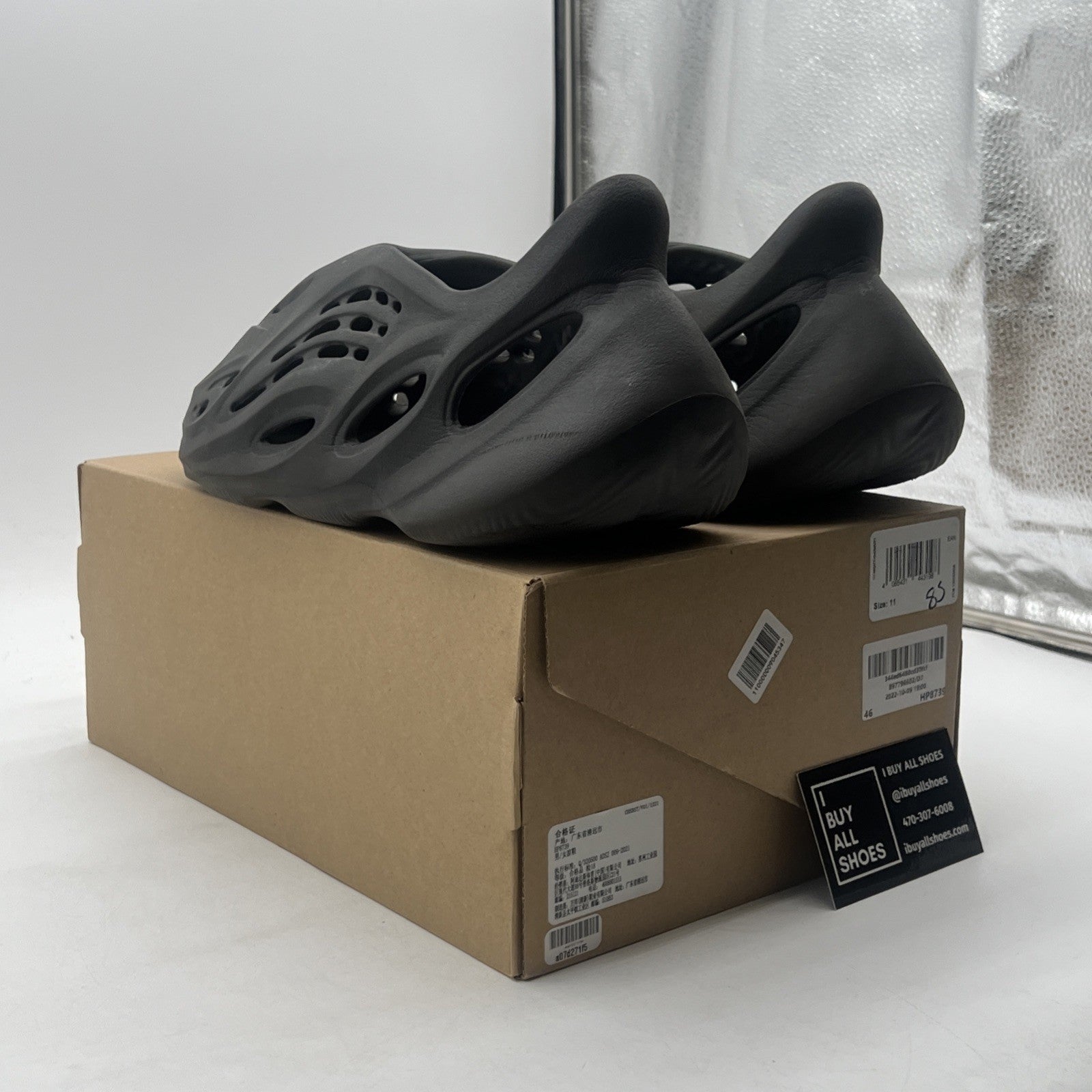 Size 11 - Adidas Foam RNNR Onyx (HP8739)