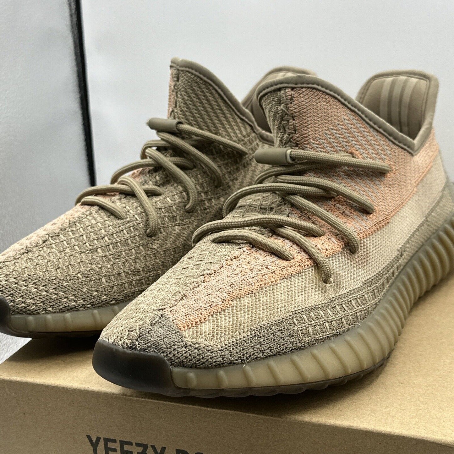 Size 9.5 - Yeezy Boost 350 V2 Sand Taupe Orange Brown Vnds Comfy Self Lace Easy